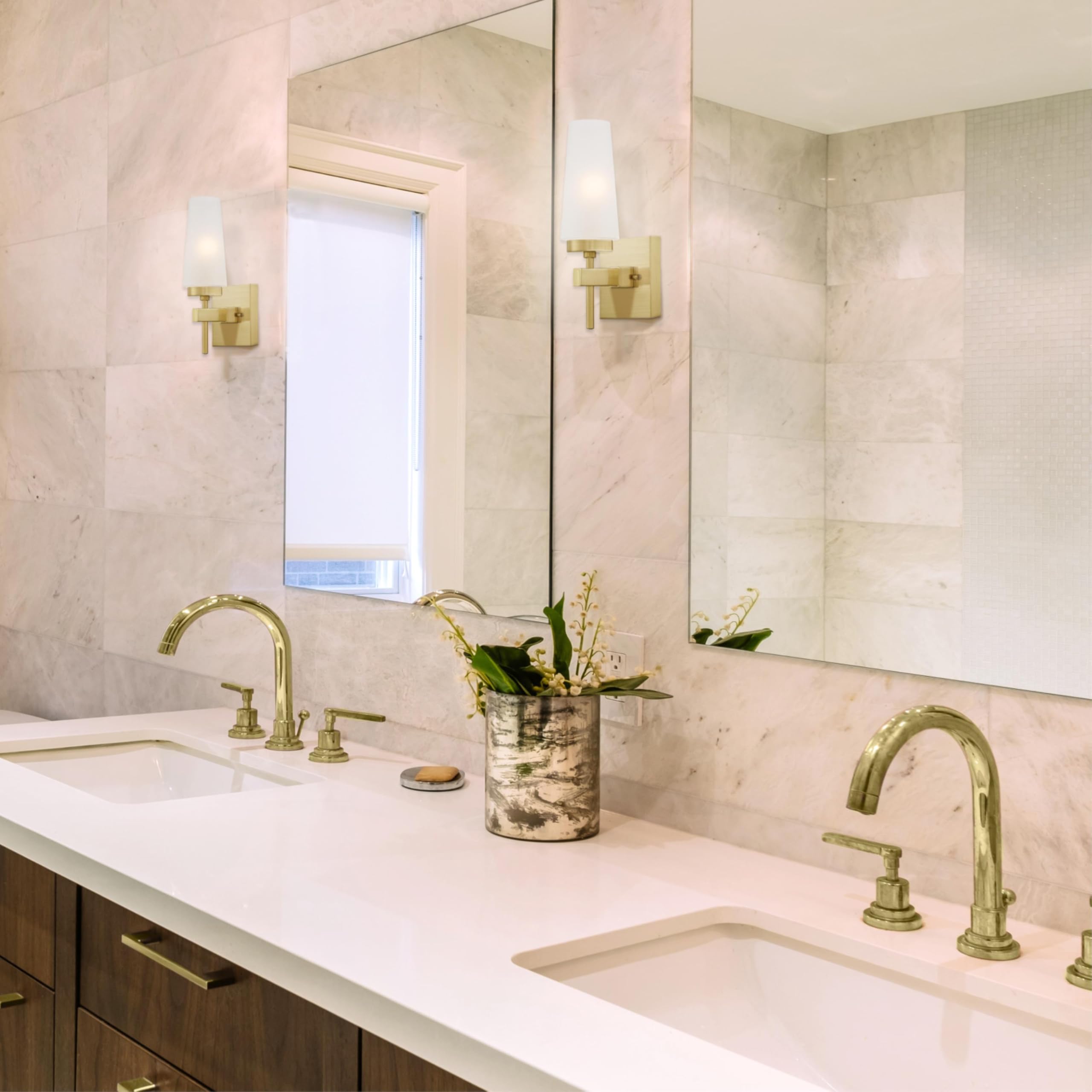 Westinghouse Lighting 5329000 4 5 Watt 60 Watt Equivalent B11 Dimmable Soft White Filament LED Light Bulb Candelabra — view 6