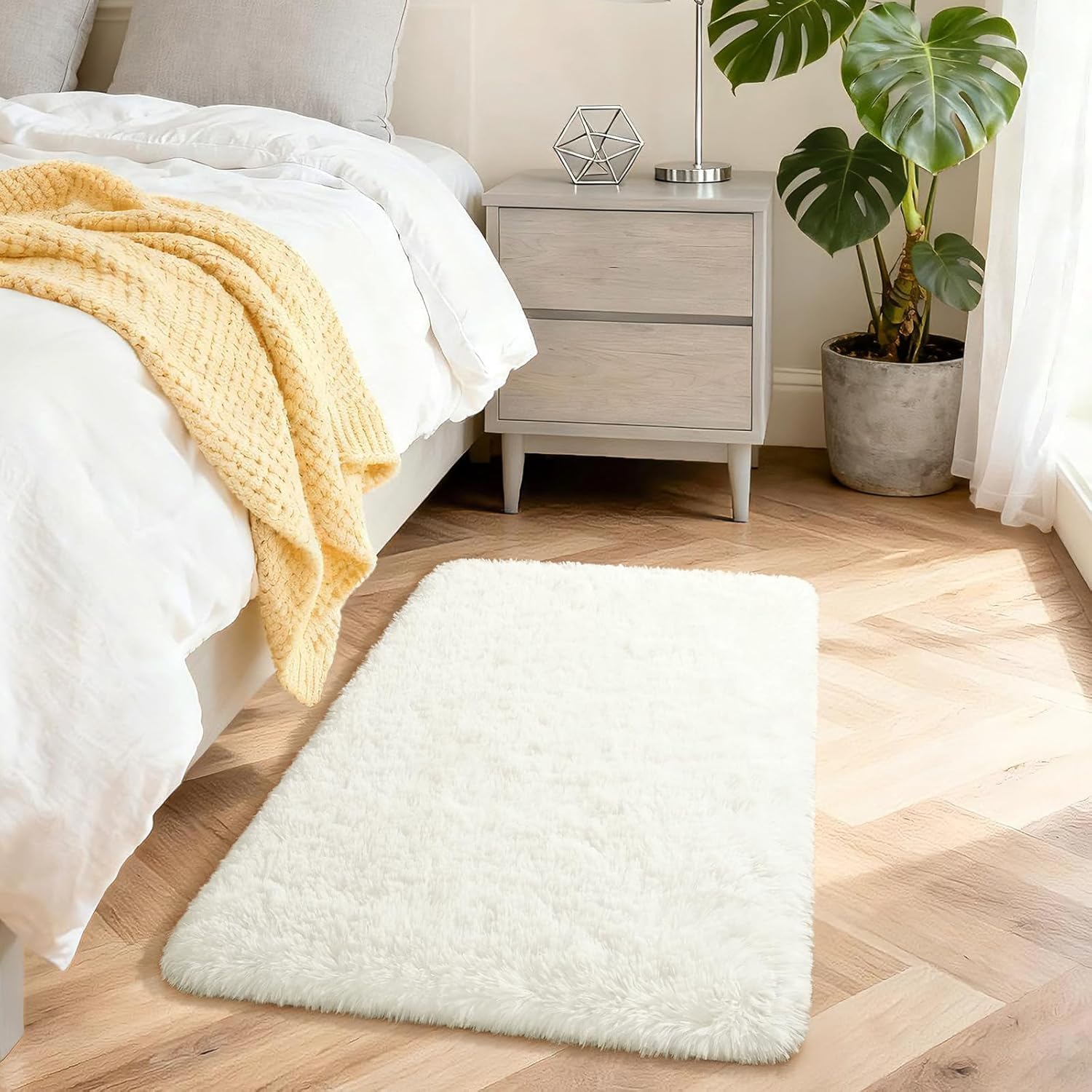Aspire Homeware Small Fluffy Bedroom Rug – Cream Area Rugs 50x80cm for Living Room Plush Carpet Modern Soft Shaggy Pile Faux Fur Rug for Home