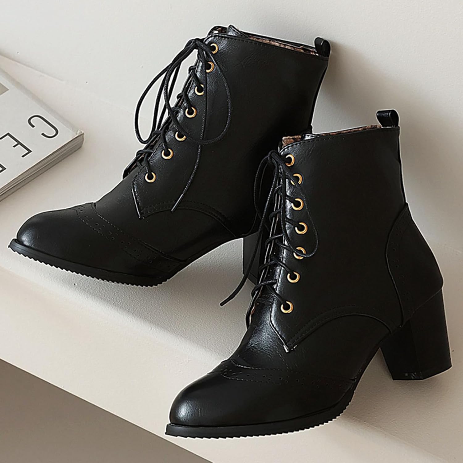 UniqueStride Women's Brogue Ankle Boots Lace Up Bootie with Chunky... - 第 33/35 張圖片