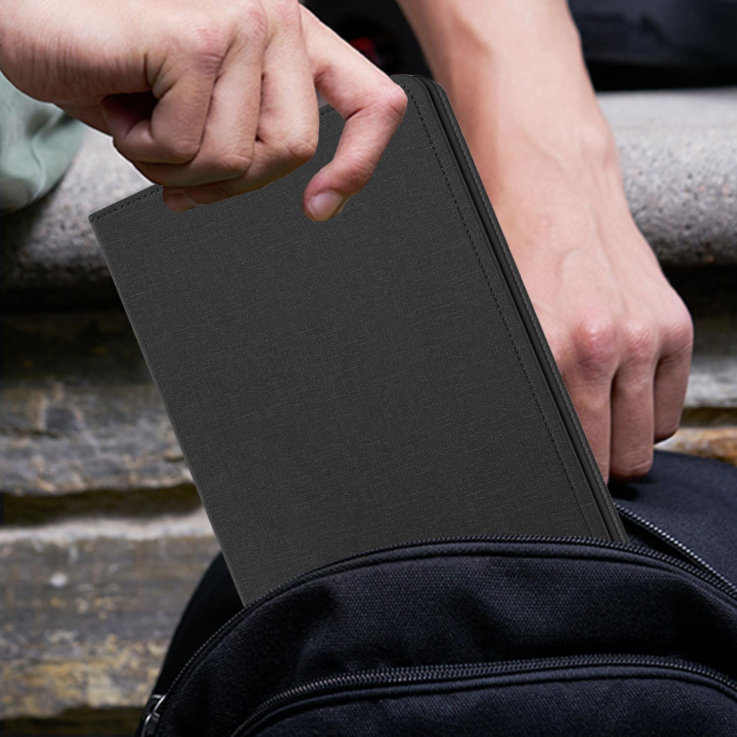 Plobors Funda para lector electrónico K de 7 pulgadas (12ª generación, versión 2024), funda de piel sintética suave con correa de mano de encendido y apagado automático, soporte plegable compatible