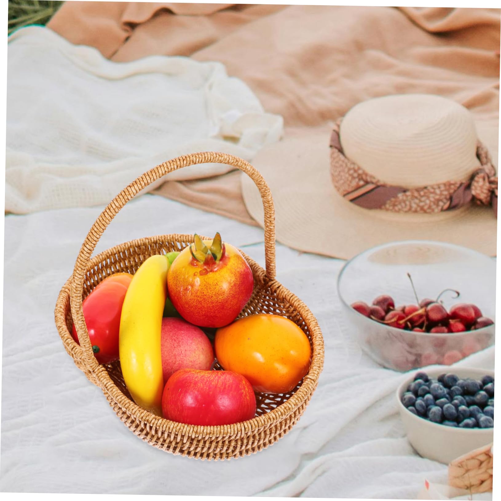 Luxshiny Wicker Basket Small, Woven Storage Basket with Handle Flower Girl Basket Picnic Harvest Willow Rattan Watermelon Fruit Candy Storage Basket Wedding Party Decor A