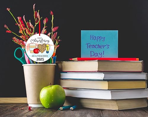 Miniatura 6 de FLYAB Adornos de Navidad para profesores 2024, adorno de primera Navidad como profesora, regalos de agradecimiento para profesores, adornos de