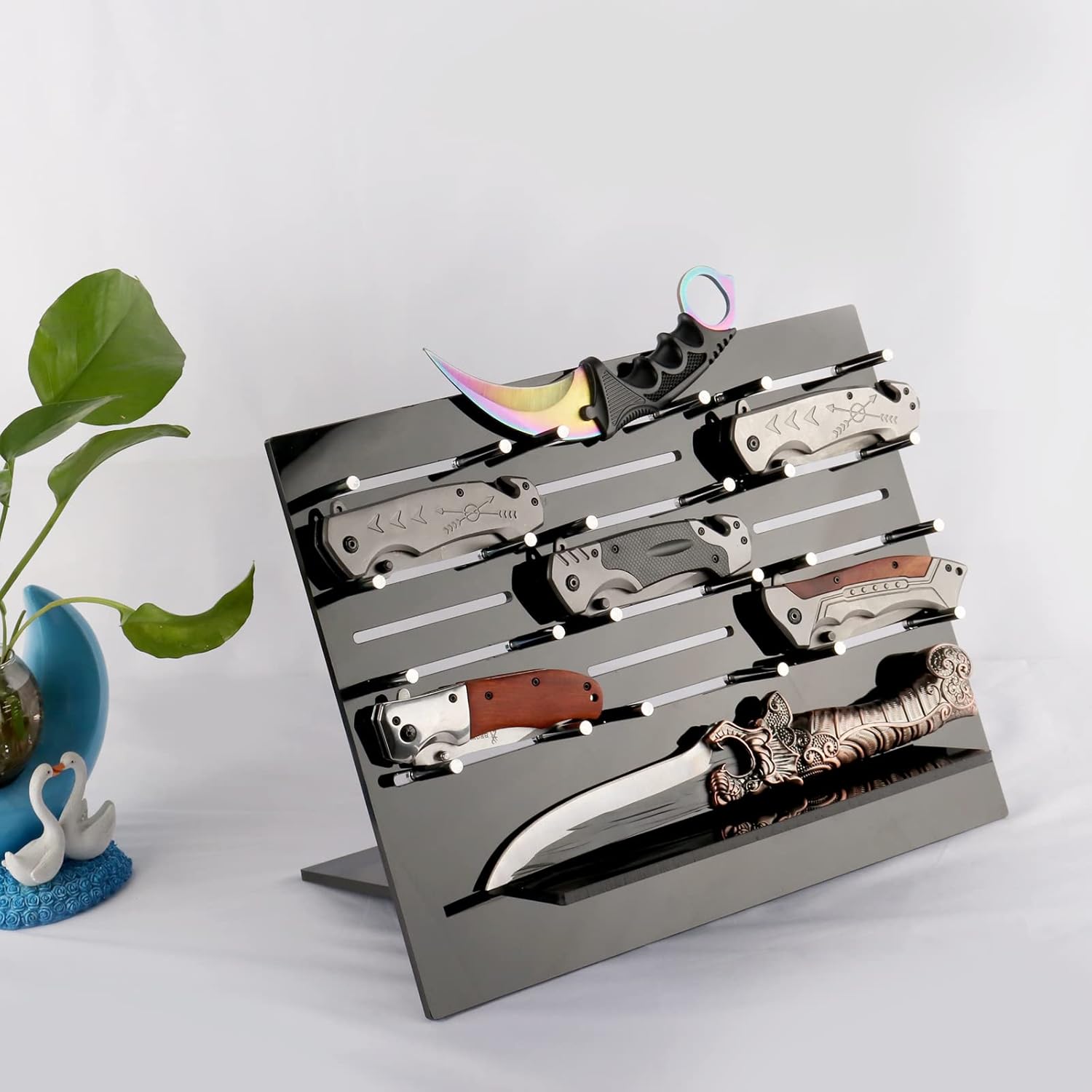 Knife display stand,knife holder,acrylic knife display stand, folding knife storage display,fits all the pocket knives (black)