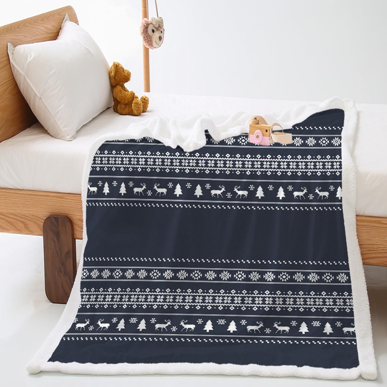 Plaid Cerf et Sapin de Noël pour des Soirées Cocooning au Chaud sur le Canapé
