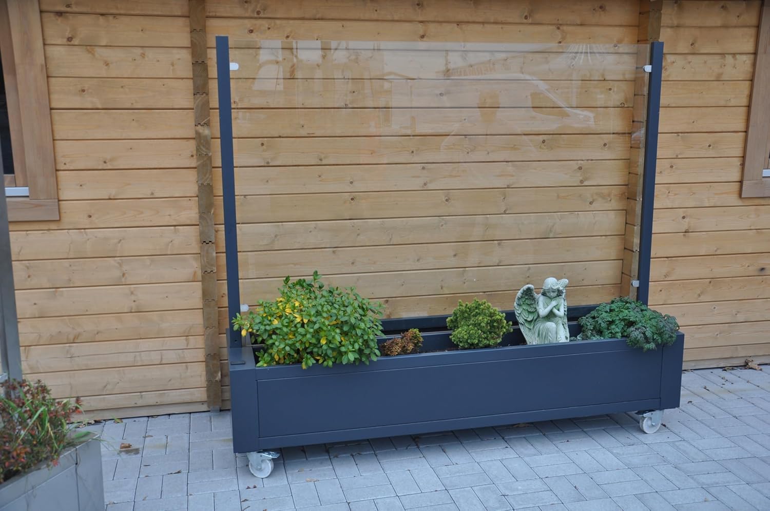 sichtschutz blumenkasten grau XXL Sichtschutz Pflanzkasten 'Millennium Fence' in Grau  Kreher Technik