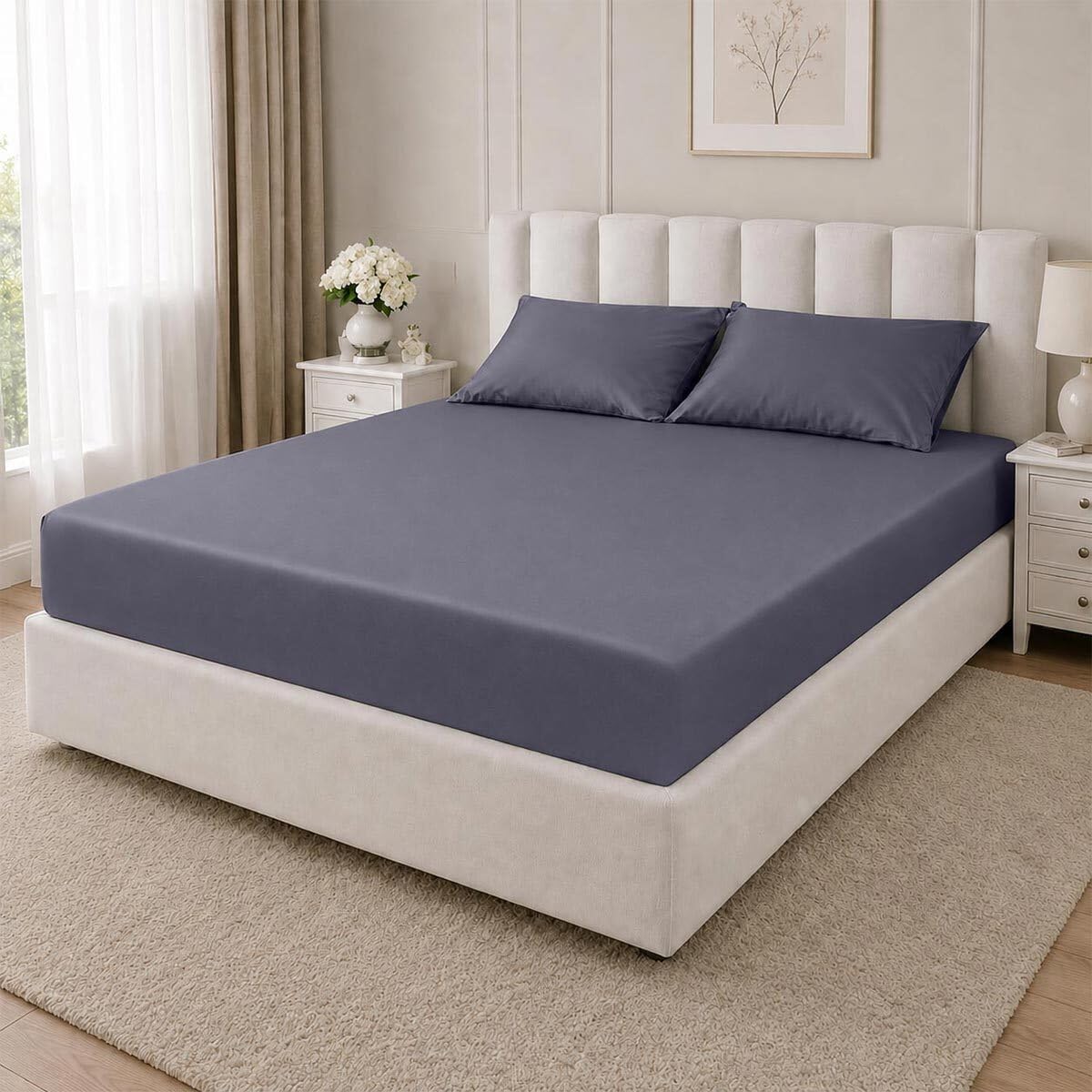 TRAUMSCHLAF Mako-Satin Spannbettlaken aus 100% Baumwolle – Seidig weich, atmungsaktiv & bis 60°C waschbar – Rundumgummizug für Matratzen bis 25 cm Höhe – 180x200 cm, anthrazit