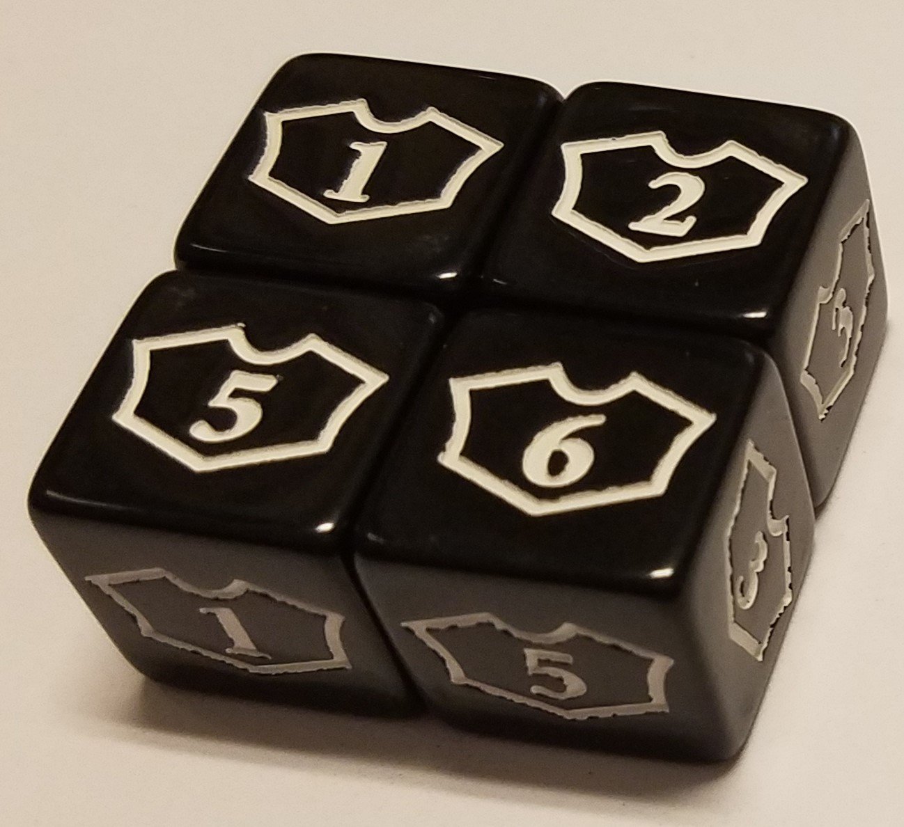 Planeswalker Dice 6個入り　mtg pro shop Amazon.com: quEmpire 4X Planeswalker 1-6 Loyalty Dice for Magic