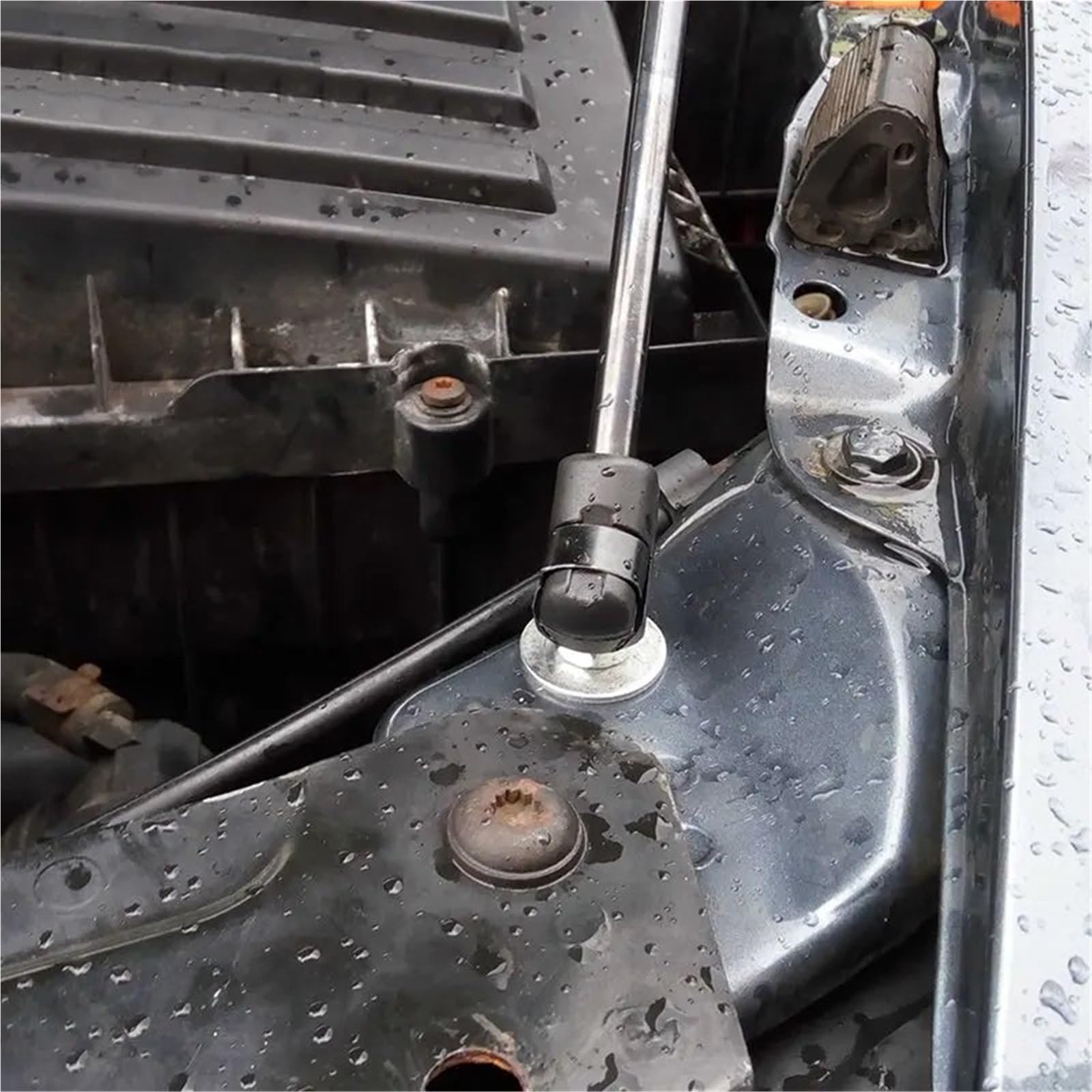 sprężyna gazowa do maski Pokrowiec na amortyzator gazowy, podnośnik amortyzatora, drążek podporowy hydrauliczny, pasuje do Skody Octavia A5 MK2 (1Z) 2004-2013(Carbon Red)