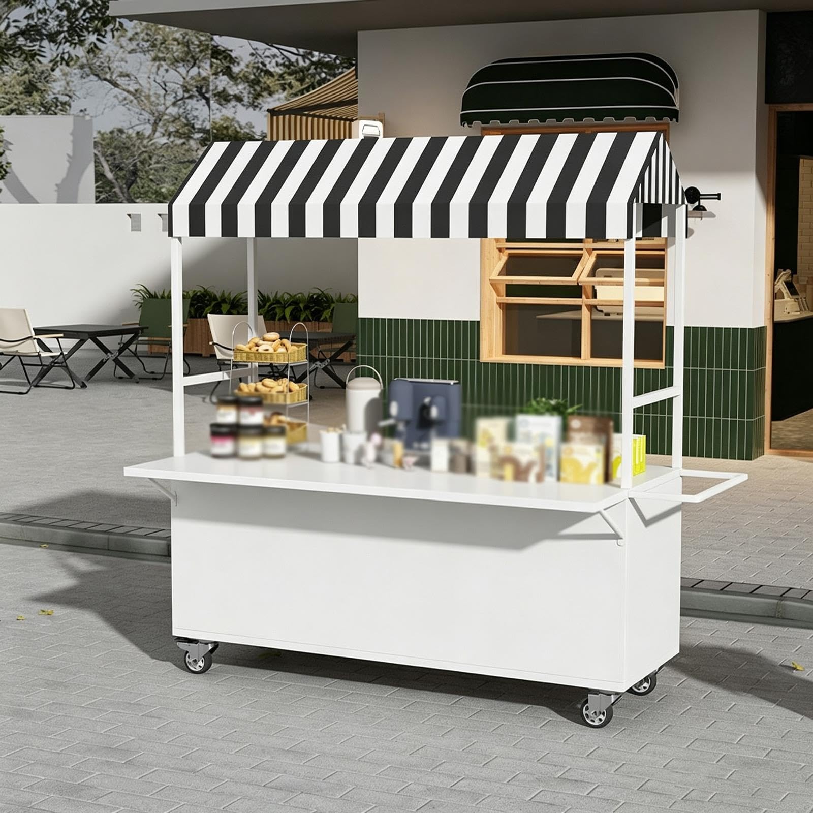 Carretto cibo da strada in metallo con ruote, tenda e deposito