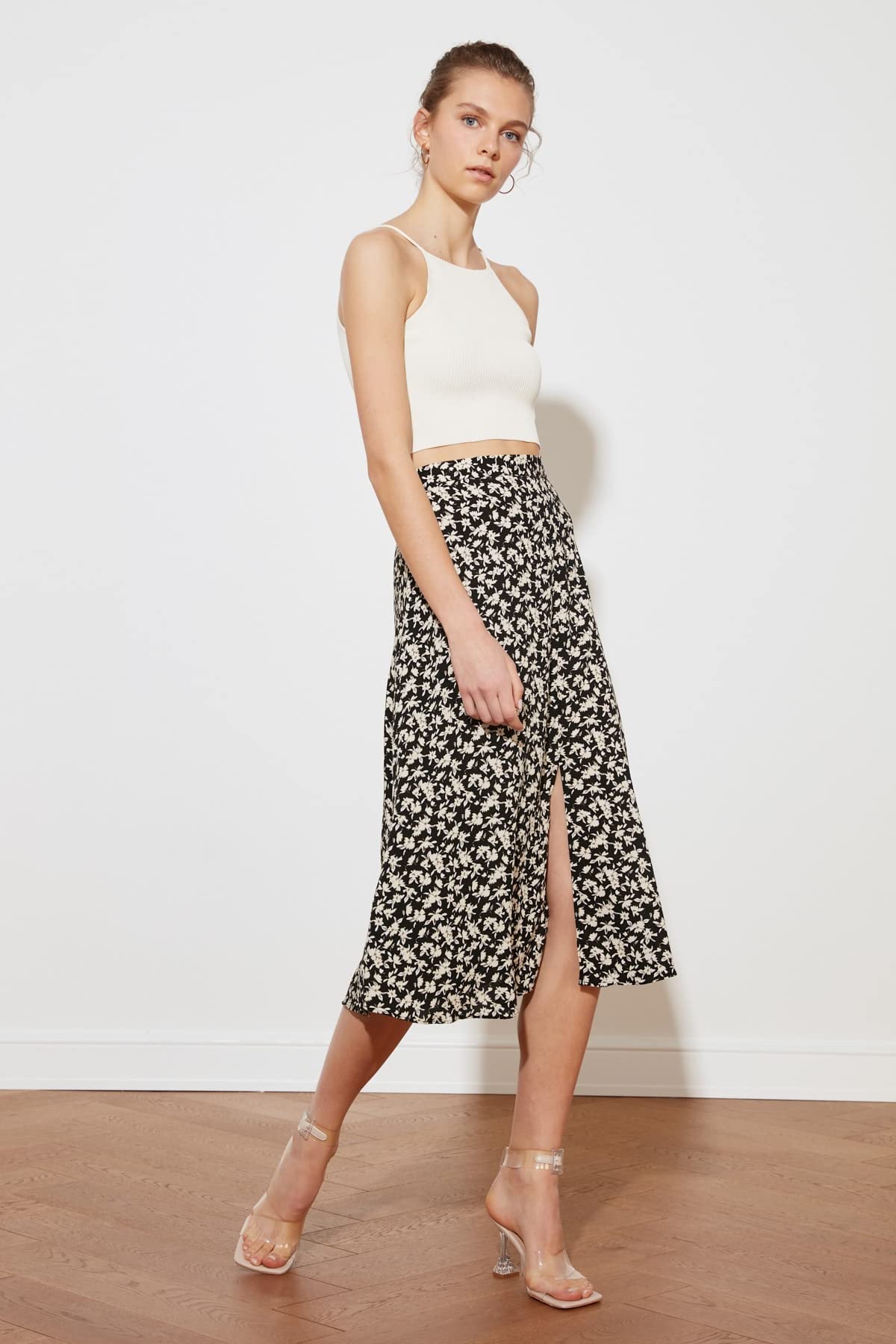 Trendyol Women's Black floral Patterned teardinner Skirt, 40
