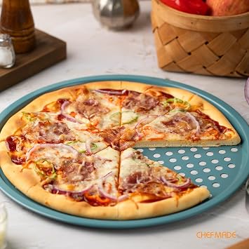 CHEFMADE Pizza Pan,12-Inch with Holes Non-Stick Pizza Crisper Pan Bakeware for Oven Baking (Green)