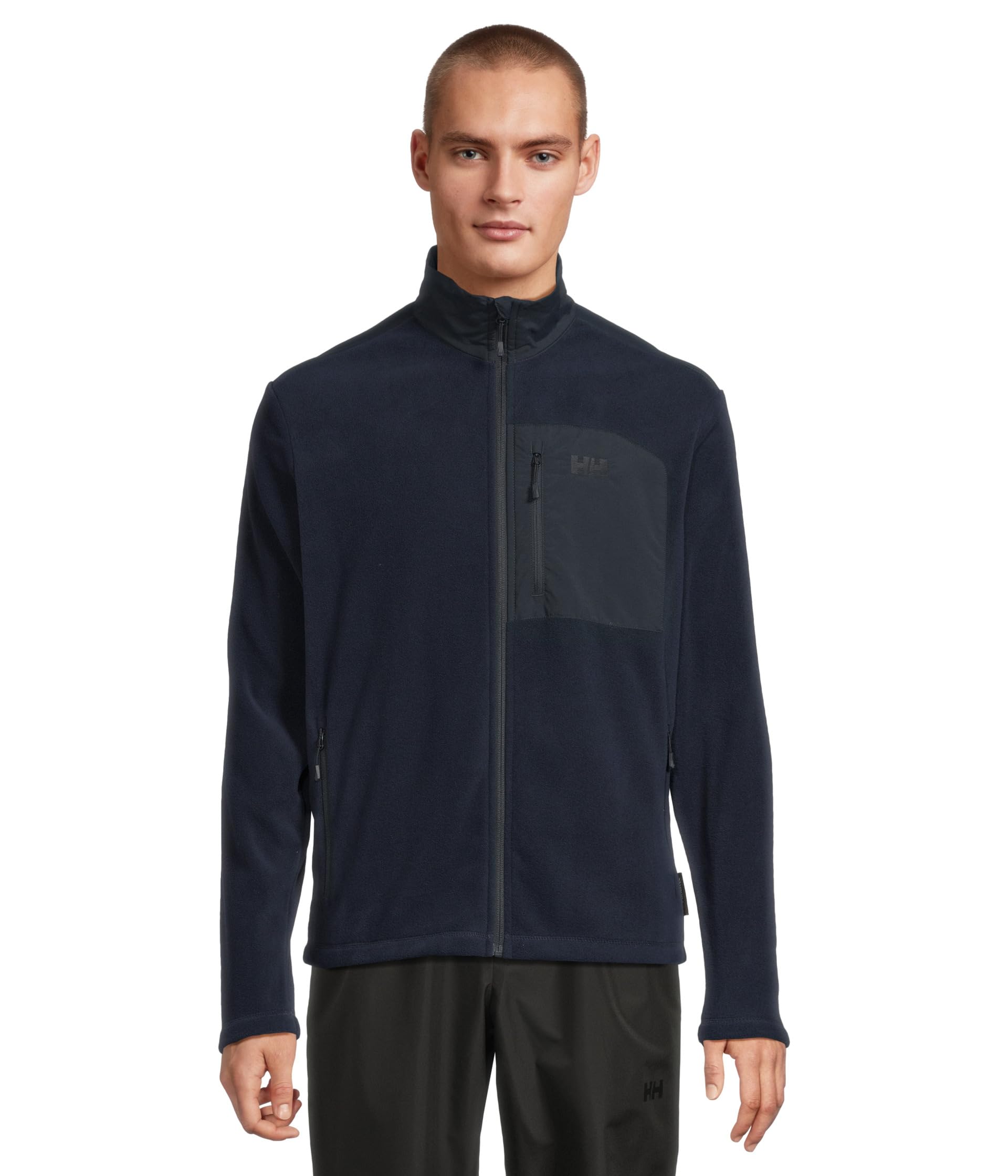 Eine Auswahl an Bekleidung und Schuhen von Helly Hansen