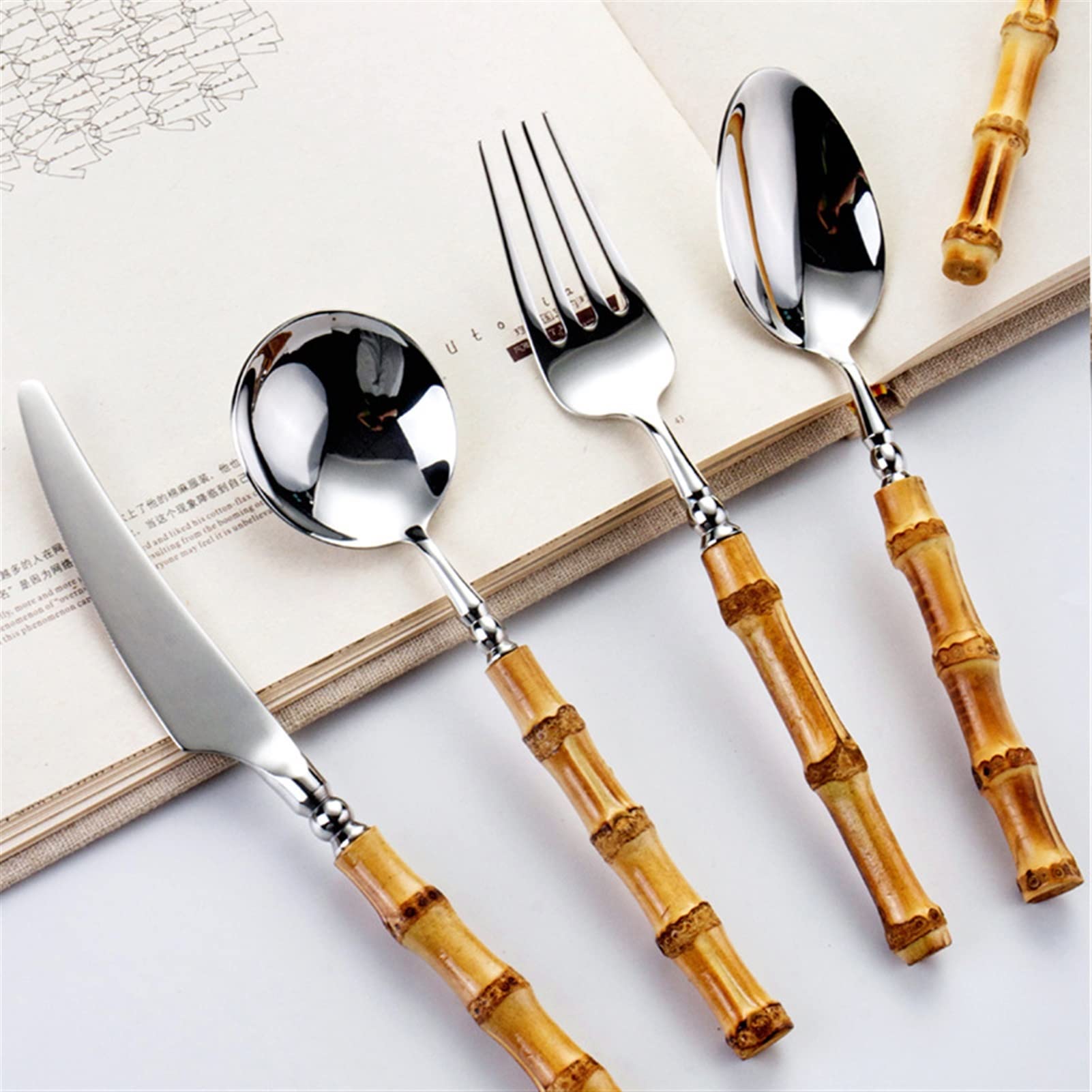 Ensemble de Couverts 20 pièces avec Manche en Bambou Naturel, Couverts Portables en Acier Inoxydable, cuillères à Dessert, fourchettes pour la Vaisselle
