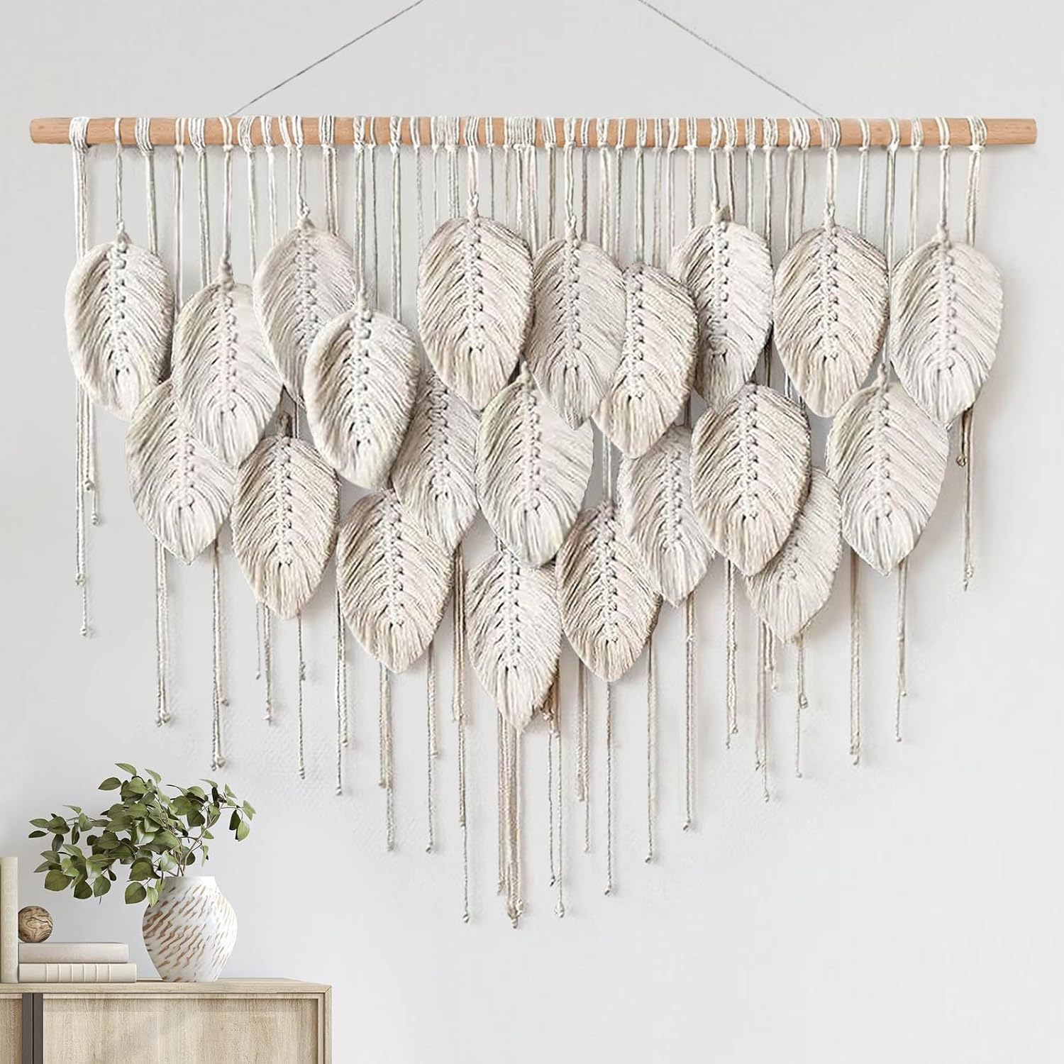RXRENXIA Large Macrame Wall Hanging Boho Woven Tapestry Leaf Feather Chic Home Decor Modern Bohemian Handmade Leaves Wall Art Decorations for Apartment Dorm Living Room Bedroom Nursery Backdrop,White