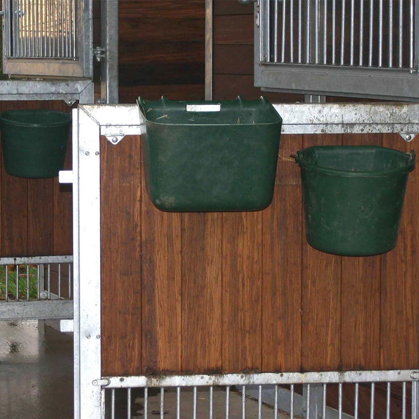 Brama West Turnierkrippe 30l | Futtertrog für unterwegs und im Stall