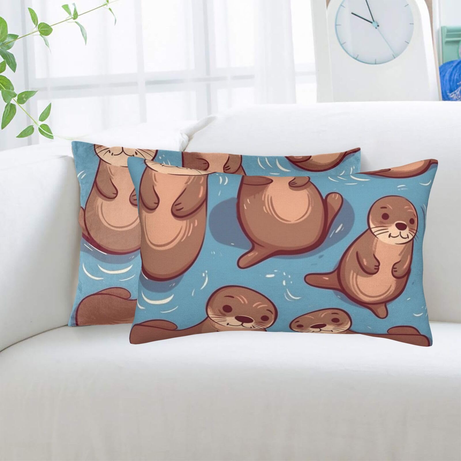 Housse de coussin loutre marron pour créer un coin lecture cocooning au salon