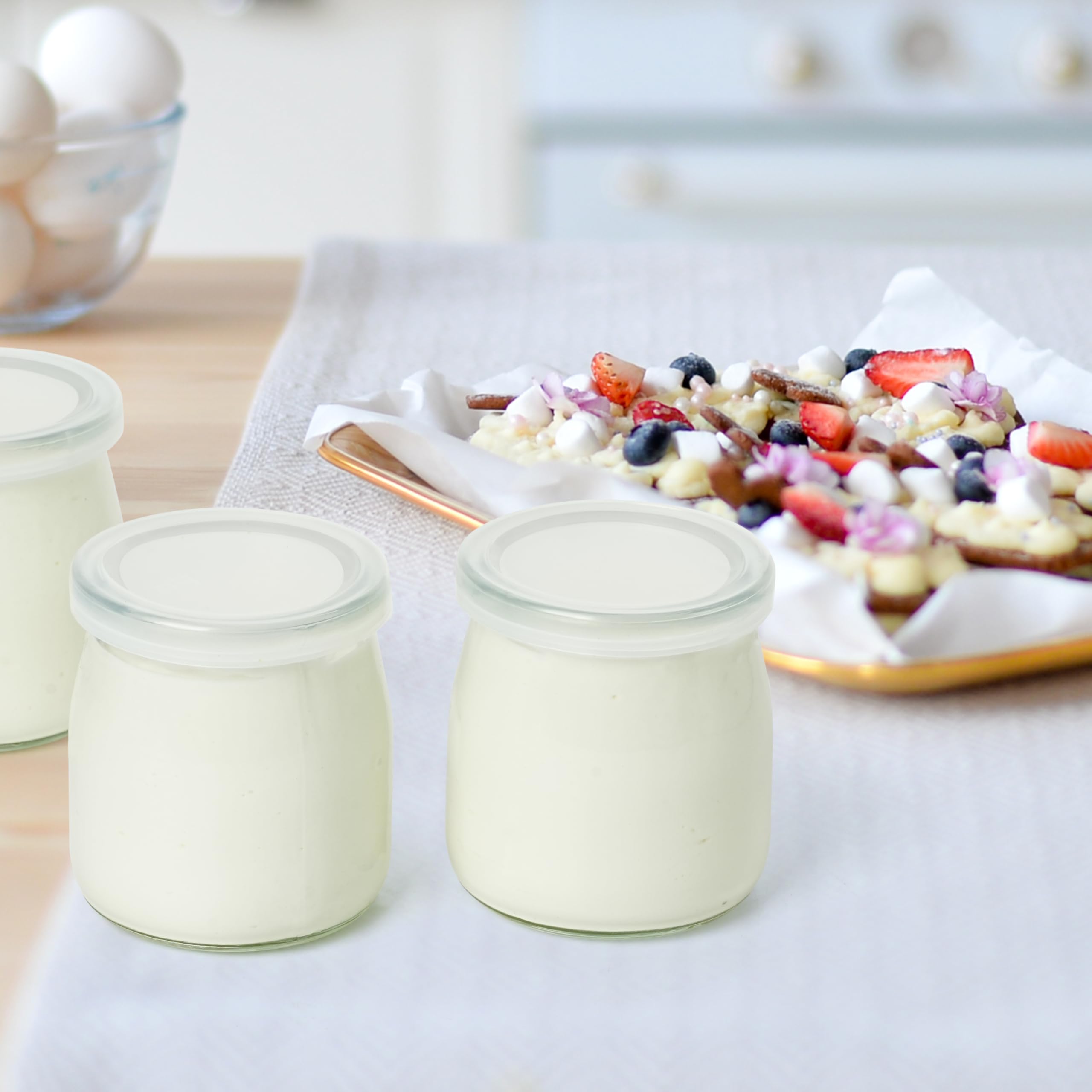 Winter Shore Tarros de Yogur Transparentes con Tapa de 200 ml (Pack de 20) - Vasos de Cristal con Tapa Multiusos para Comida, Velas, etc - Aptos para Lavavajillas, Congelador y Microondas, Sin BPA