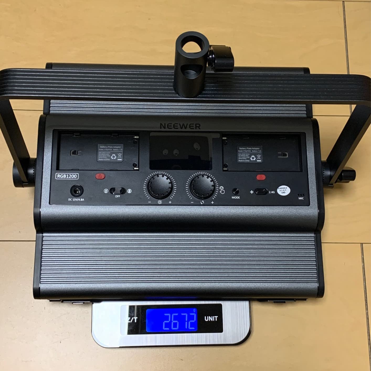 Cスタンド NEEWER｜スタジオ撮影を支えるプロ仕様の重型スタンド