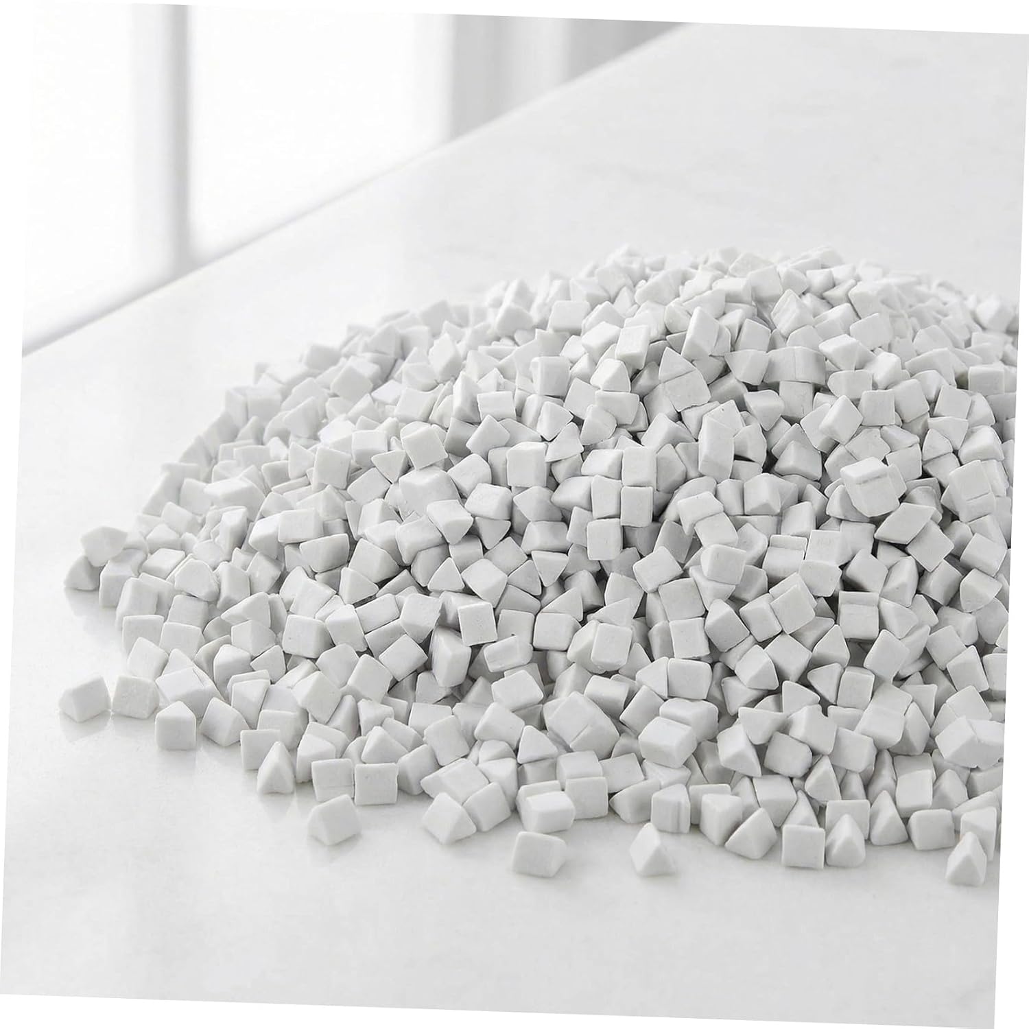 Ceramic Tumbling Media for Rock Polishing White 1kg Triangular