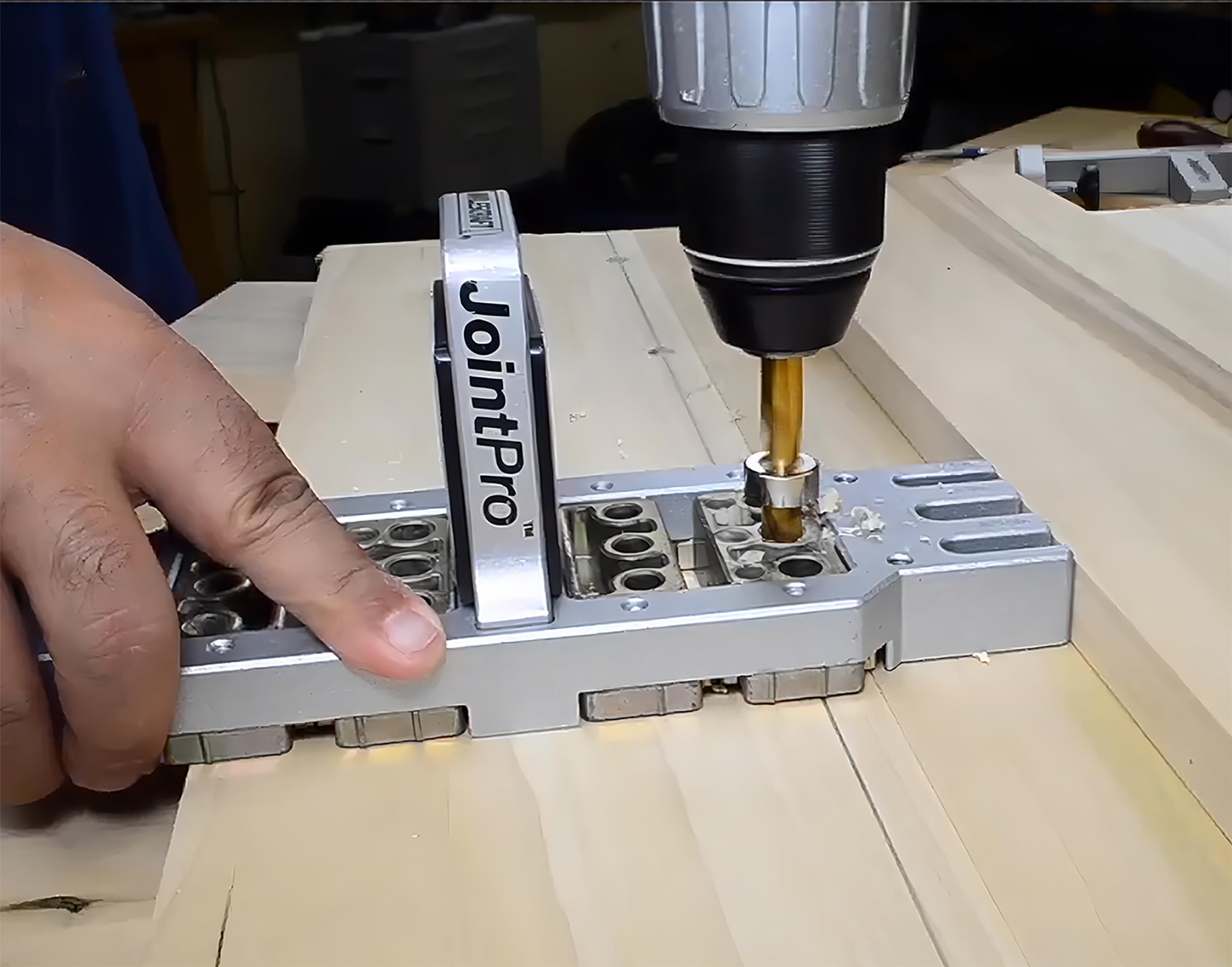 Espárragos roscados JointPro otorgamiento - rápido, preciso enclavijada articulaciones para escaleras esquineras, superficie de bordes y articulaciones