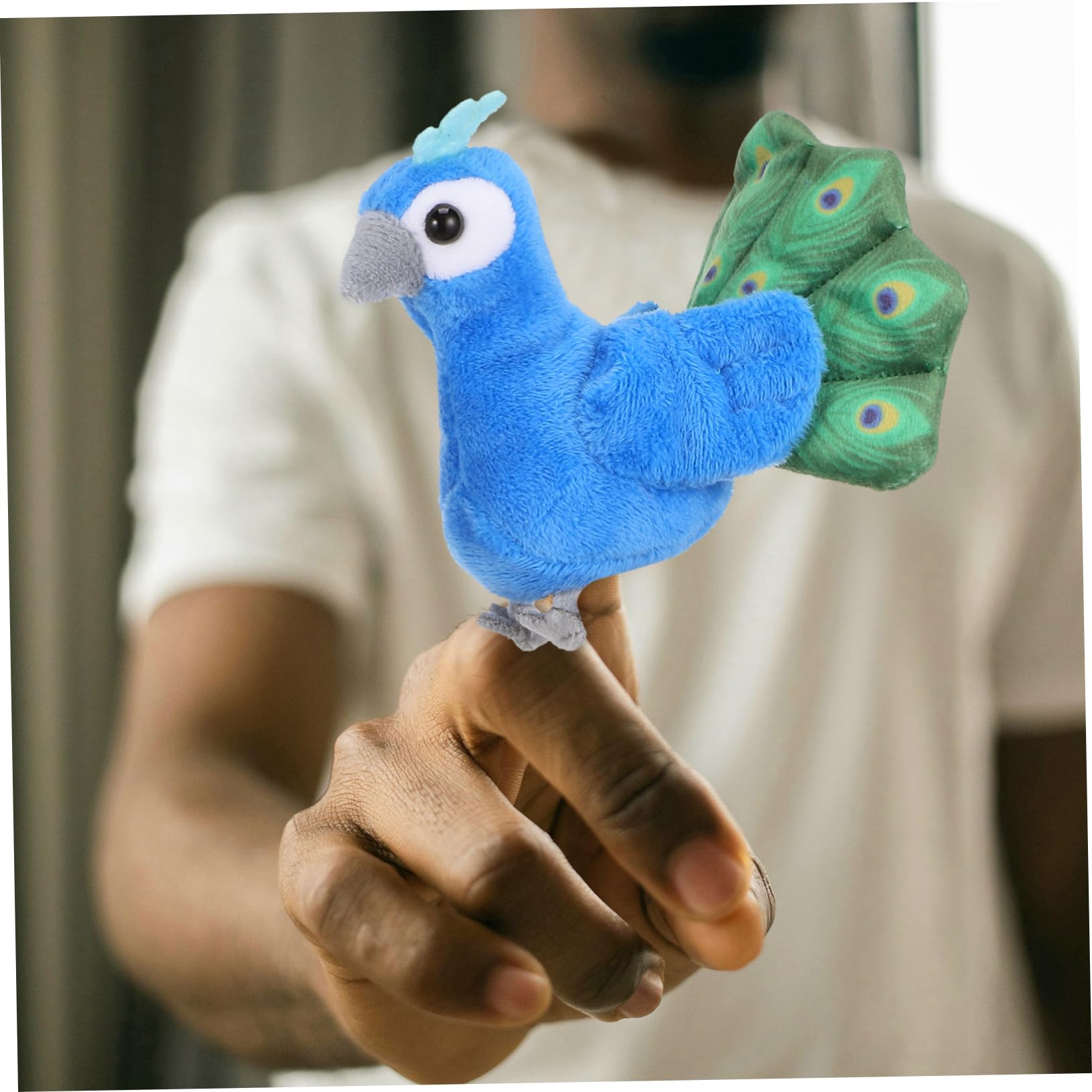 ERINGOGO Marionnette Doigt Miniature Peluche Forme d'Oiseau Plumage Coloré Marionnette Main Interactive pour Garçon Fille Animal pour Jeu de Rôle et Fête