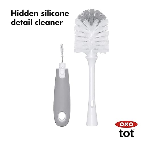 Miniatura 7 de OXO Tot - Juego de limpieza para botellas y tazas, cepillo para botellas con limpiador de pezones y soporte, color gris