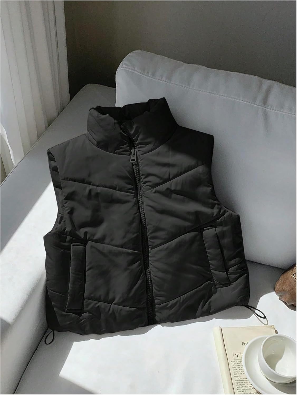 WDIRARA Women's Zip Up Puffer Vest Stand Collar Cropped Outerwear Sleeveless Jacket Coat - Image 4