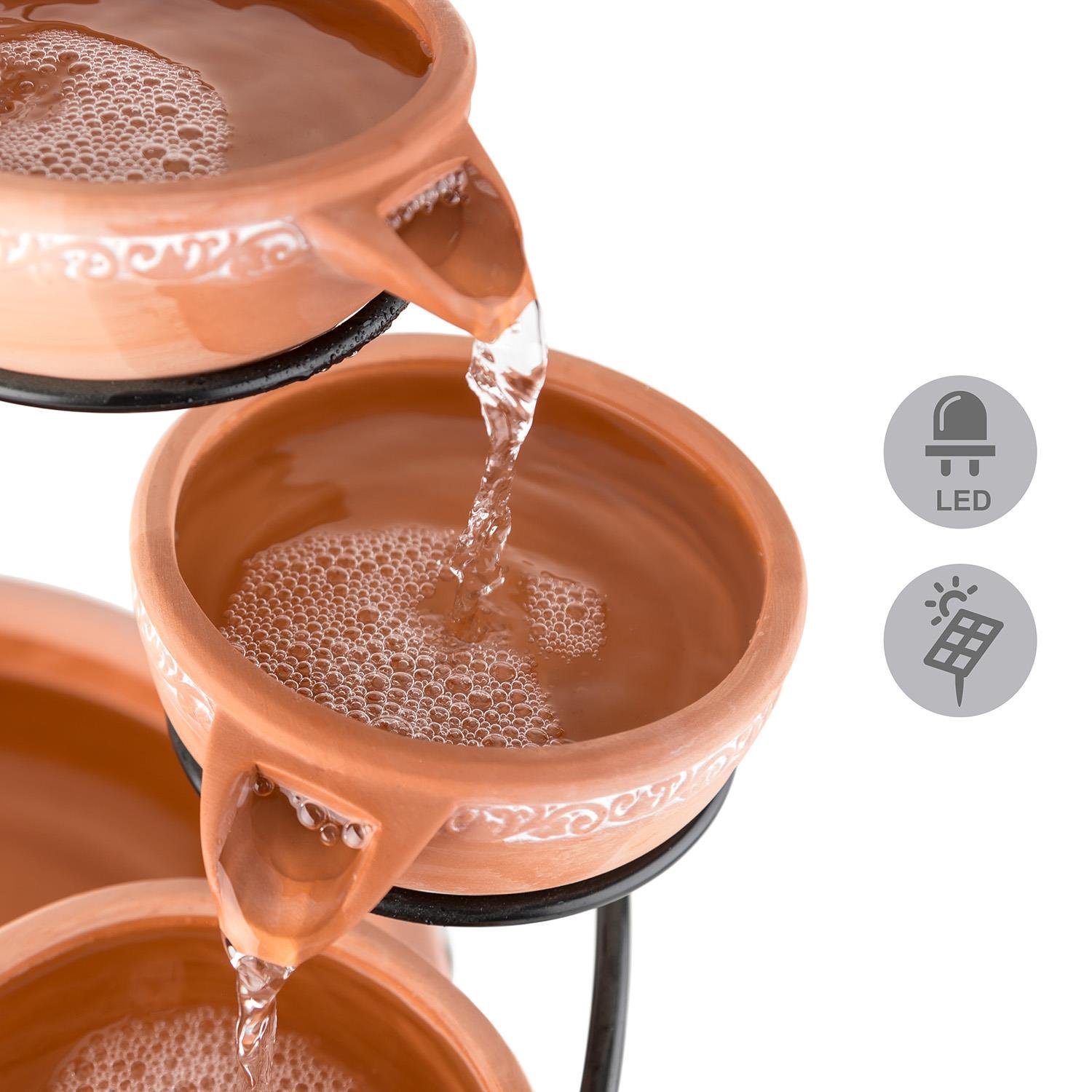 Blumfeldt Empoli Fuente en Cascada con energía Solar (5 Niveles de Agua, recipientes de Terracota, 200L/h, Bomba de 2 W, 4 LED, decoración Interior o Exterior, Soporte de Hierro)