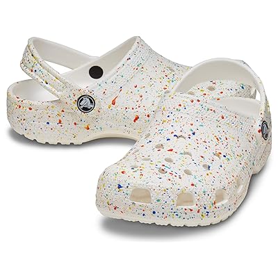 Crocs Kids Classic Clogs with Patterns and Graphics (Little Kid/Big Kid) Kid