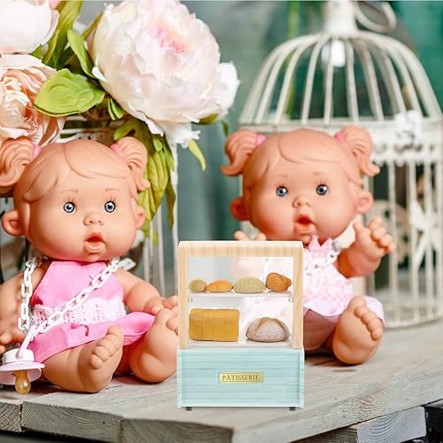 Miniatura 9 de Estuche de panadería en miniatura, 1 juego de soporte para tartas, mini gabinete para pasteles con alimentos en miniatura para modelos de casa de