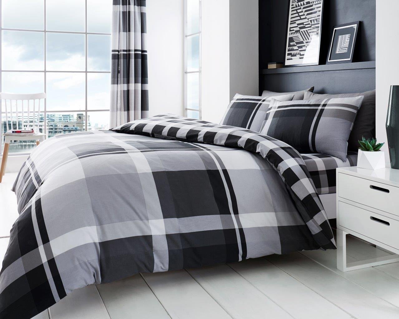Lions Grey Check Bedding Set - King Size Bed Duvet Cover With Matching Pillowcase, Ultra Soft Reversible Poly Cotton Quilt Covers, Button Closure, 230X220cm, Waverly