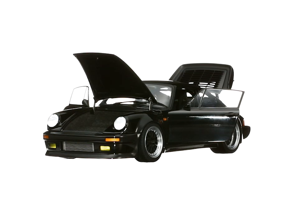 Amazon Co Jp Autoart 1 18 ポルシェ 911 930 ターボ 湾岸ミッドナイト ブラックバード 完成品 ホビー 通販