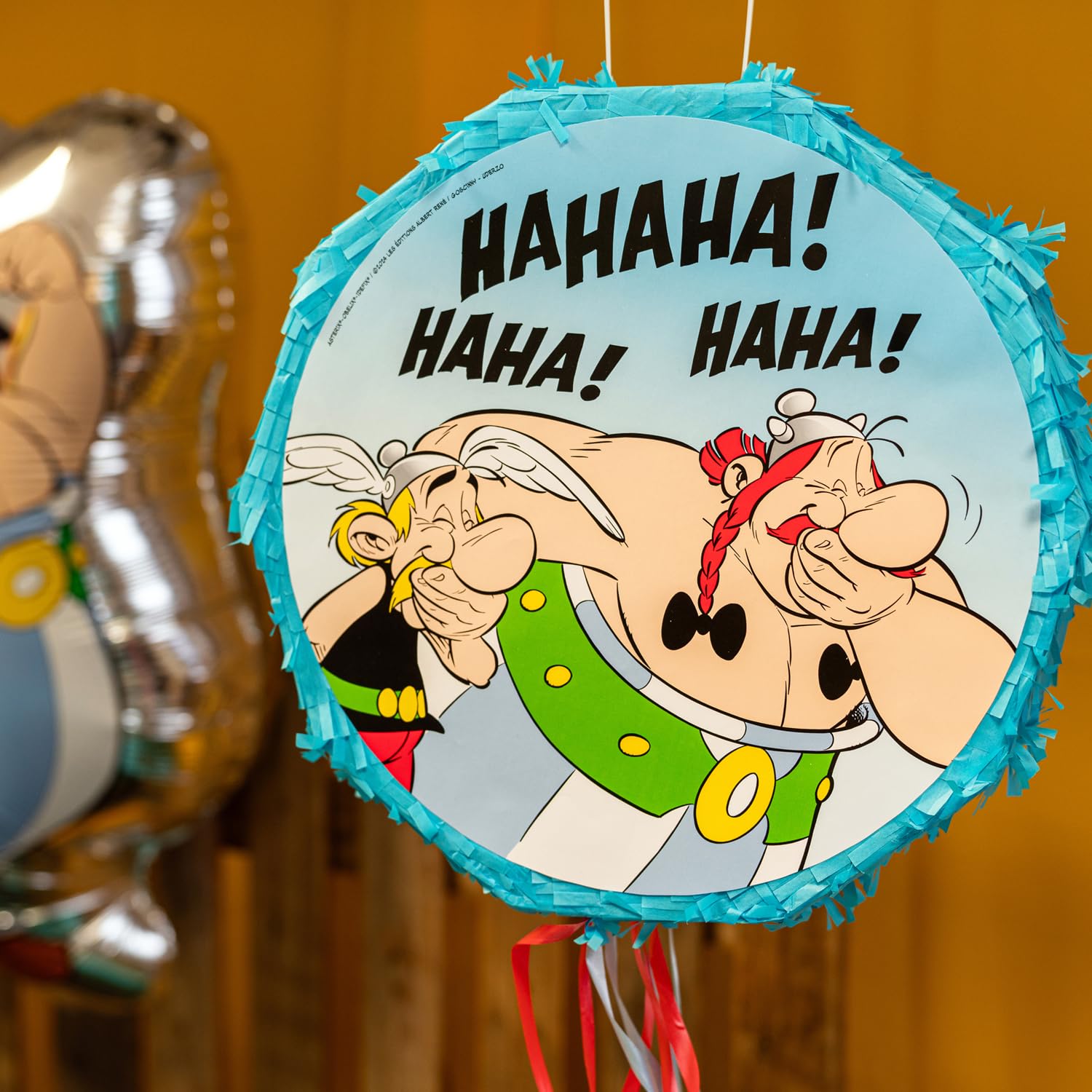 Astérix piñata 40 cm