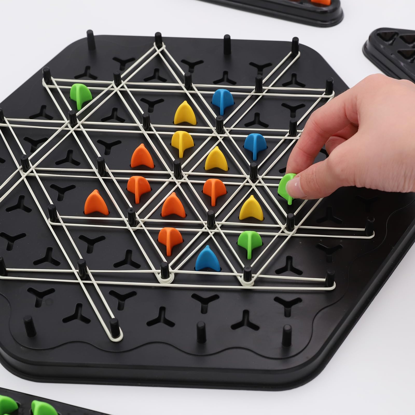 Triggle Spiel,Triggle Board Game,Juego de Mesa Formar triángulos con Gomas, Juego de Mesa de Estrategia de Tablero, Juguetes Educativos,Regalos para Niños y Niñas