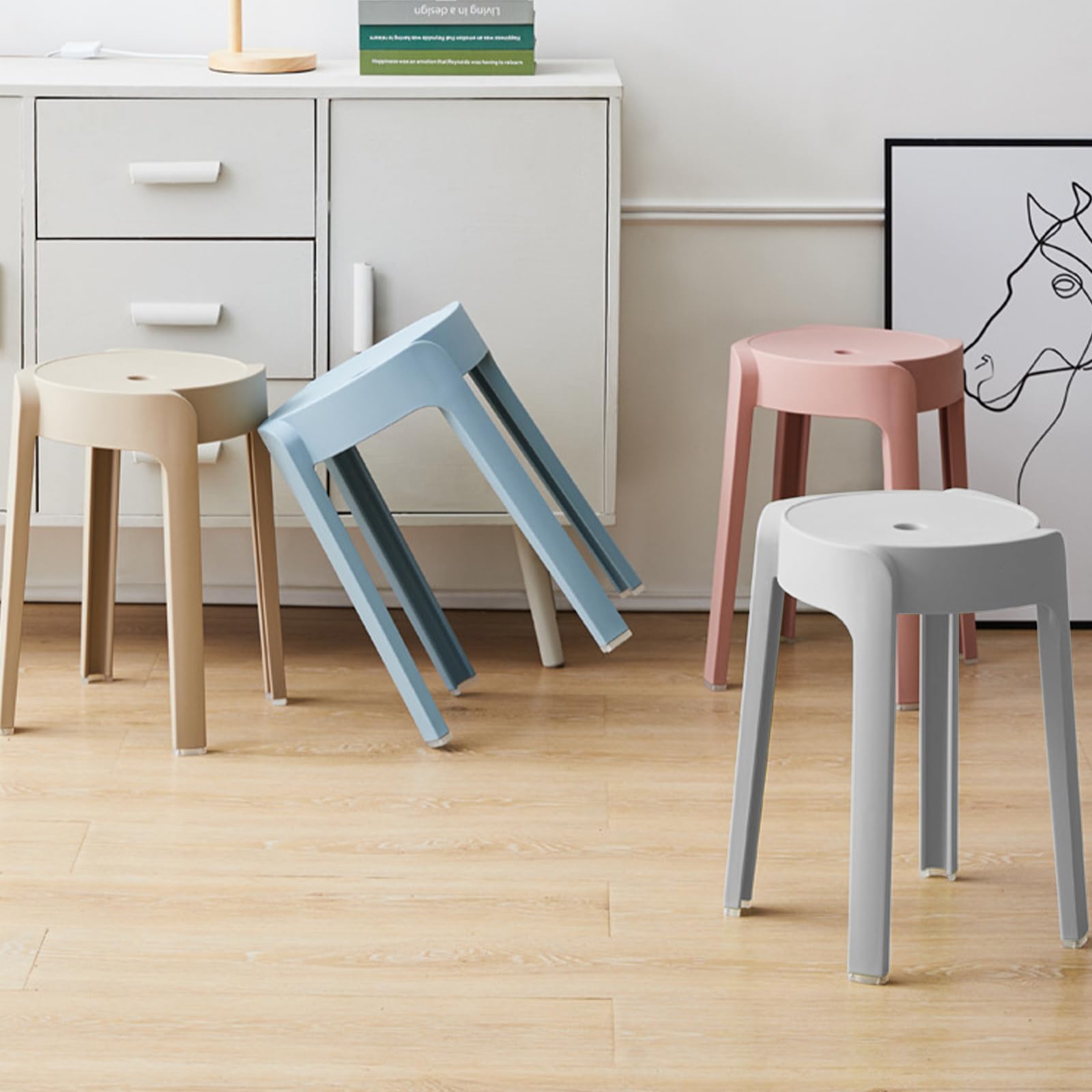 Lot de 5 tabourets empilables en plastique multicolores pour enfants et adultes, stables avec pieds antidérapants