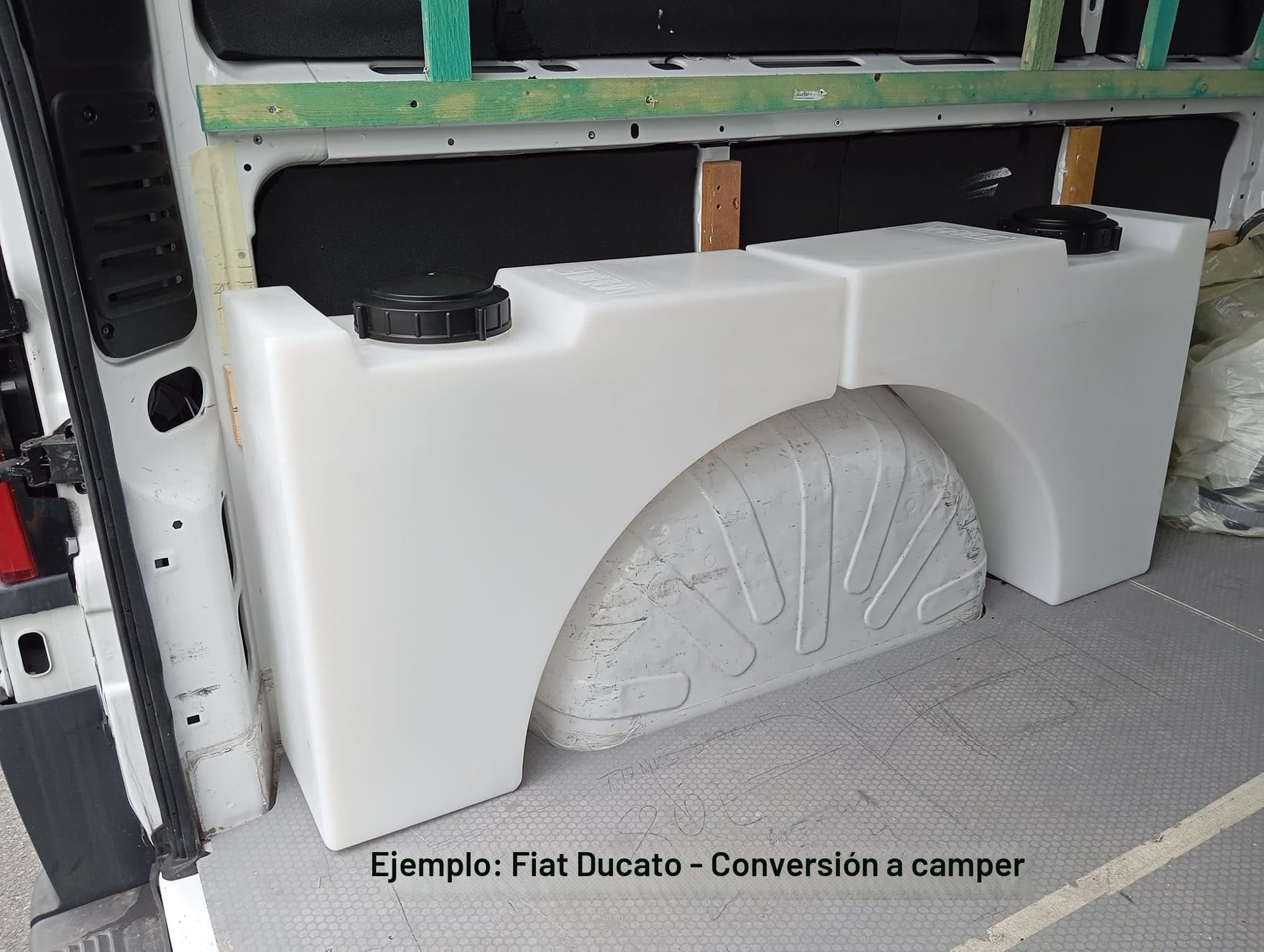Varile Depósito universal estrecho de 55 litros, con conexiones de 1/2"