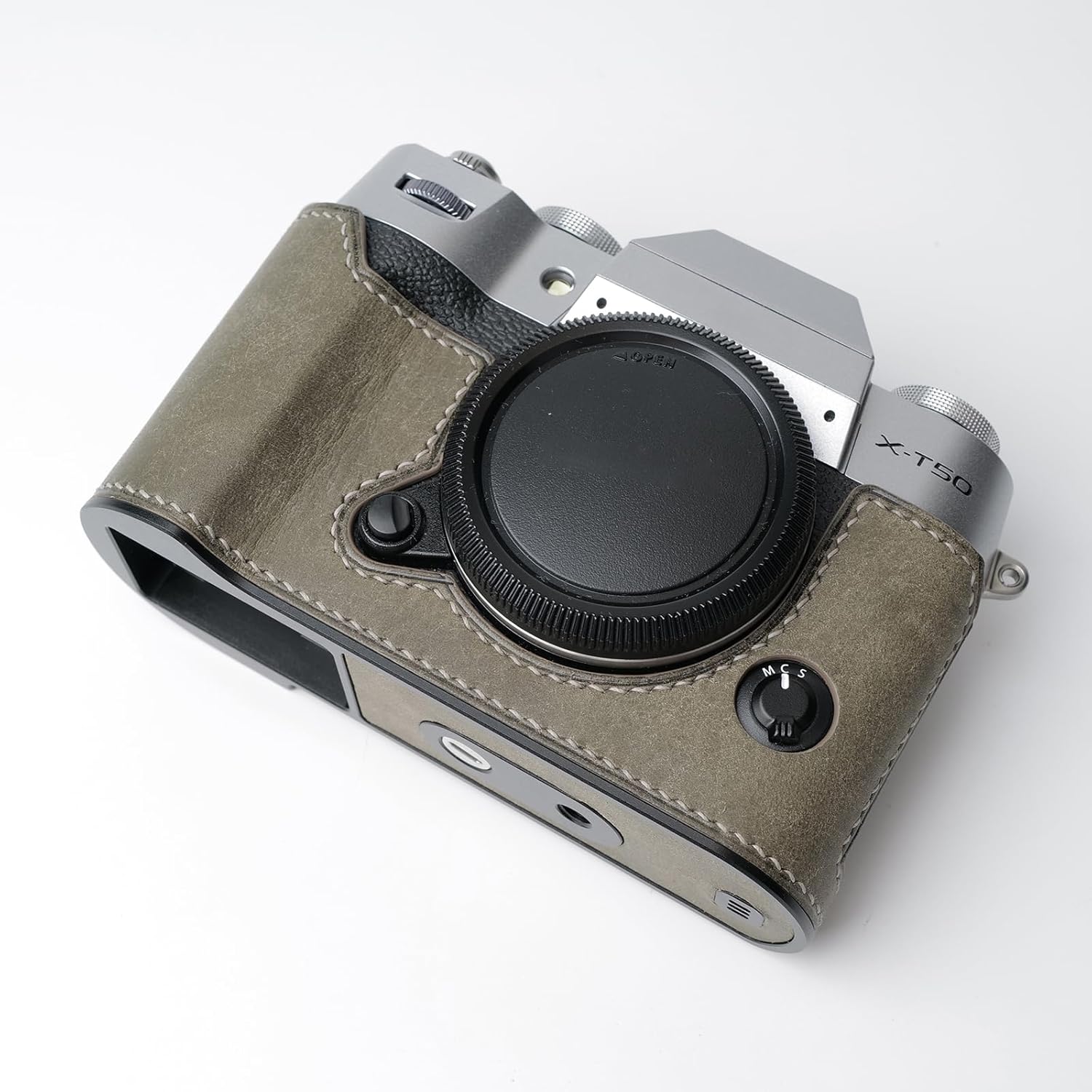 Camera Genuine Leather Half Case ，Compatible with FUJIFILM Fuji X-T50 XT50 ， Made by Hand - Top Layer Cowhide Body + Metal Base Plate 2-in-1 Design (Retro Grey)