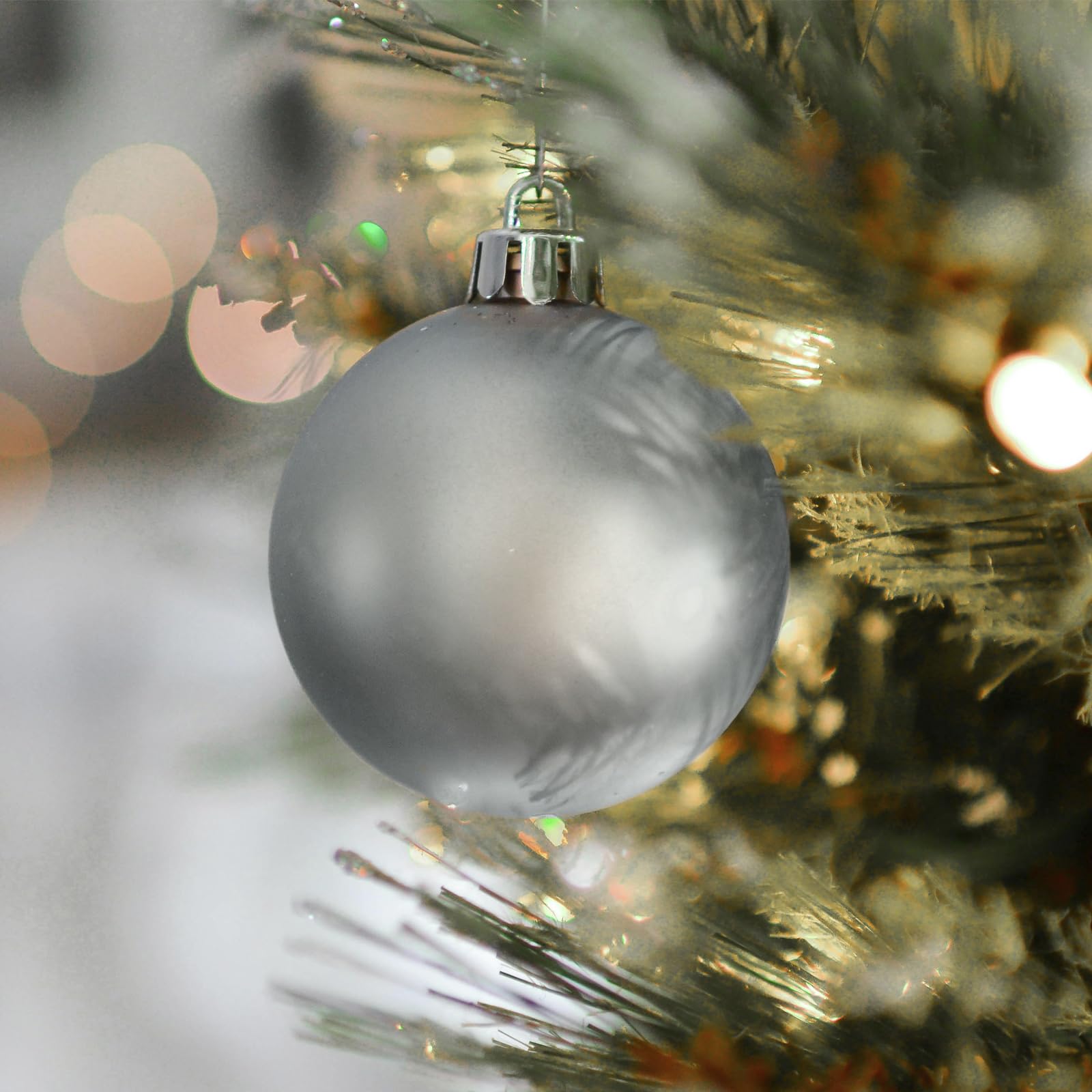 24 Bolas de Navidad 4cm - Decoración navideña de plástico, Rojo, Plata, Oro - Adornos para árboles de Navidad