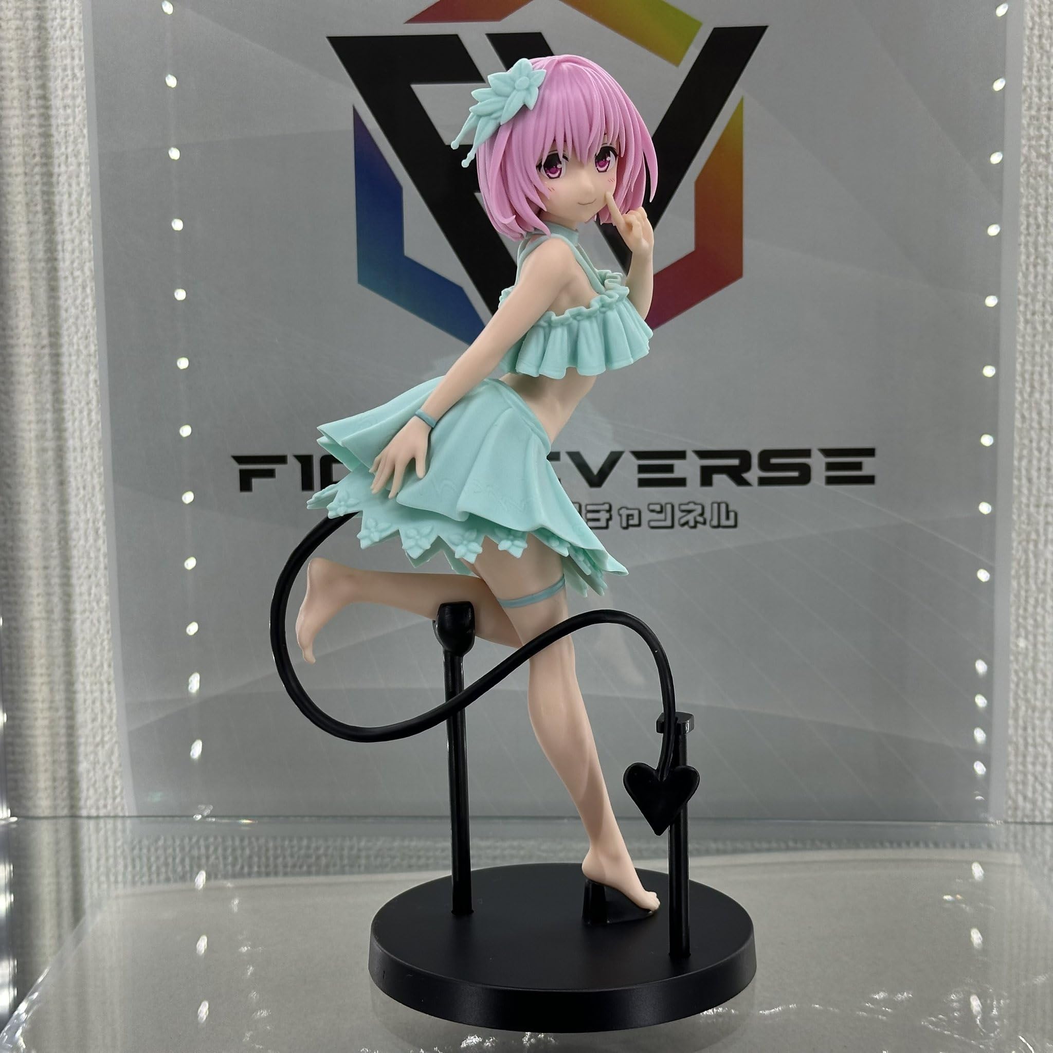 ToLOVEる ダークネス GLITTEER＆GLAMOURS フィギュア モモ ToLOVEる ダークネス」より水着姿のモモの1/4スケールフィギュアが透明