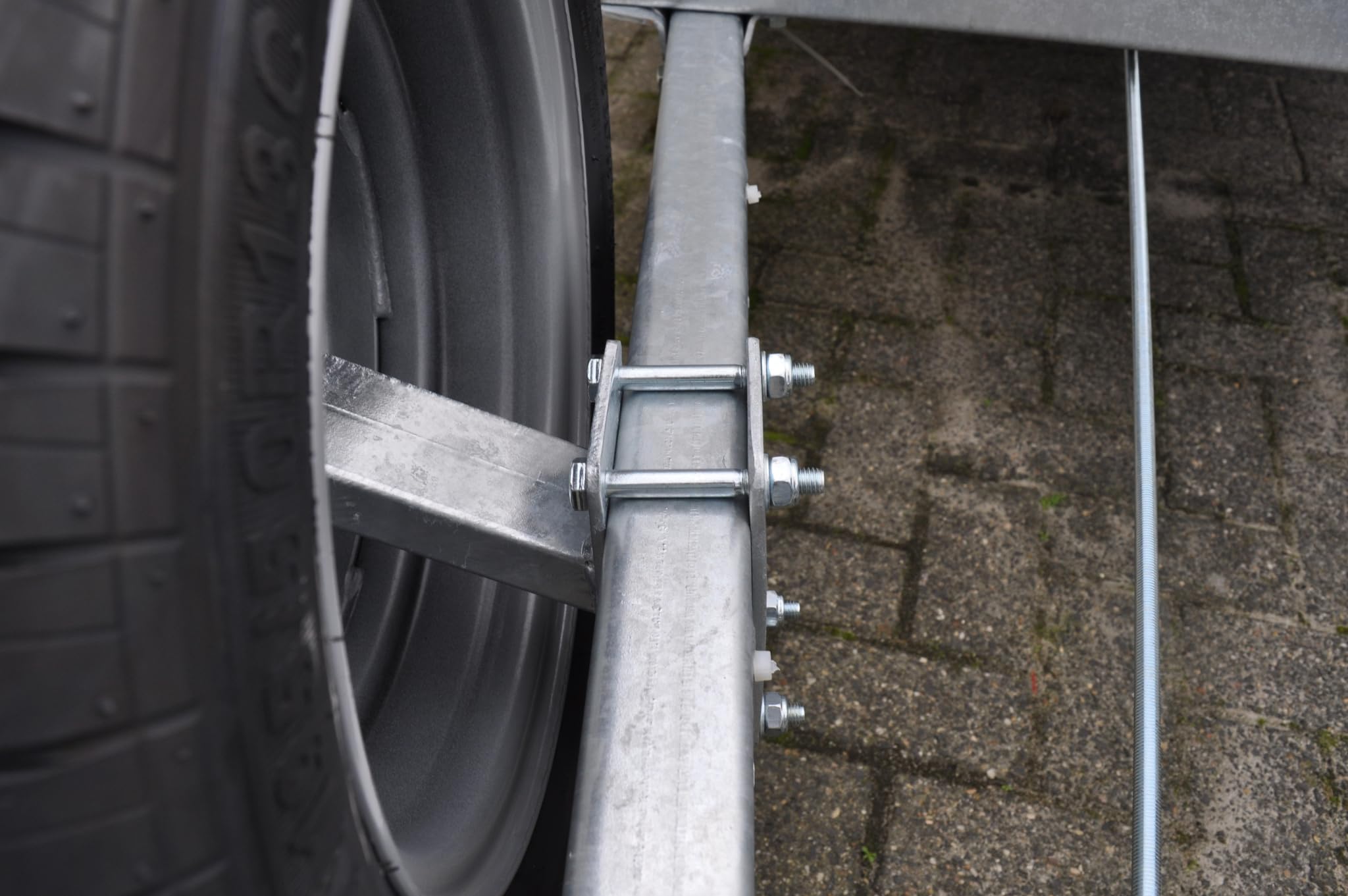 AWD Support de Roue de Secours pour Montage sur Barre d'attelage - Universel