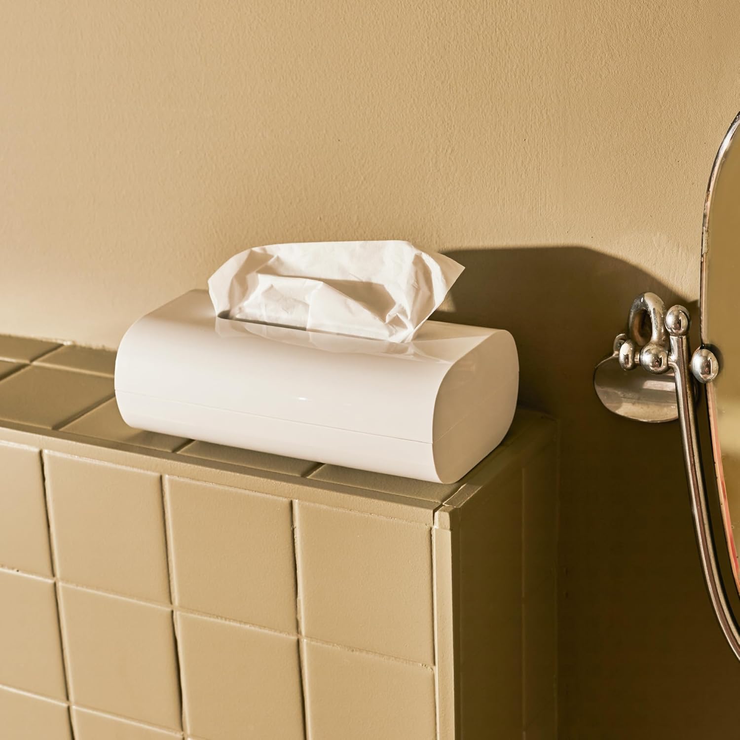 White PMMA Modern Rectangular Tissue Box