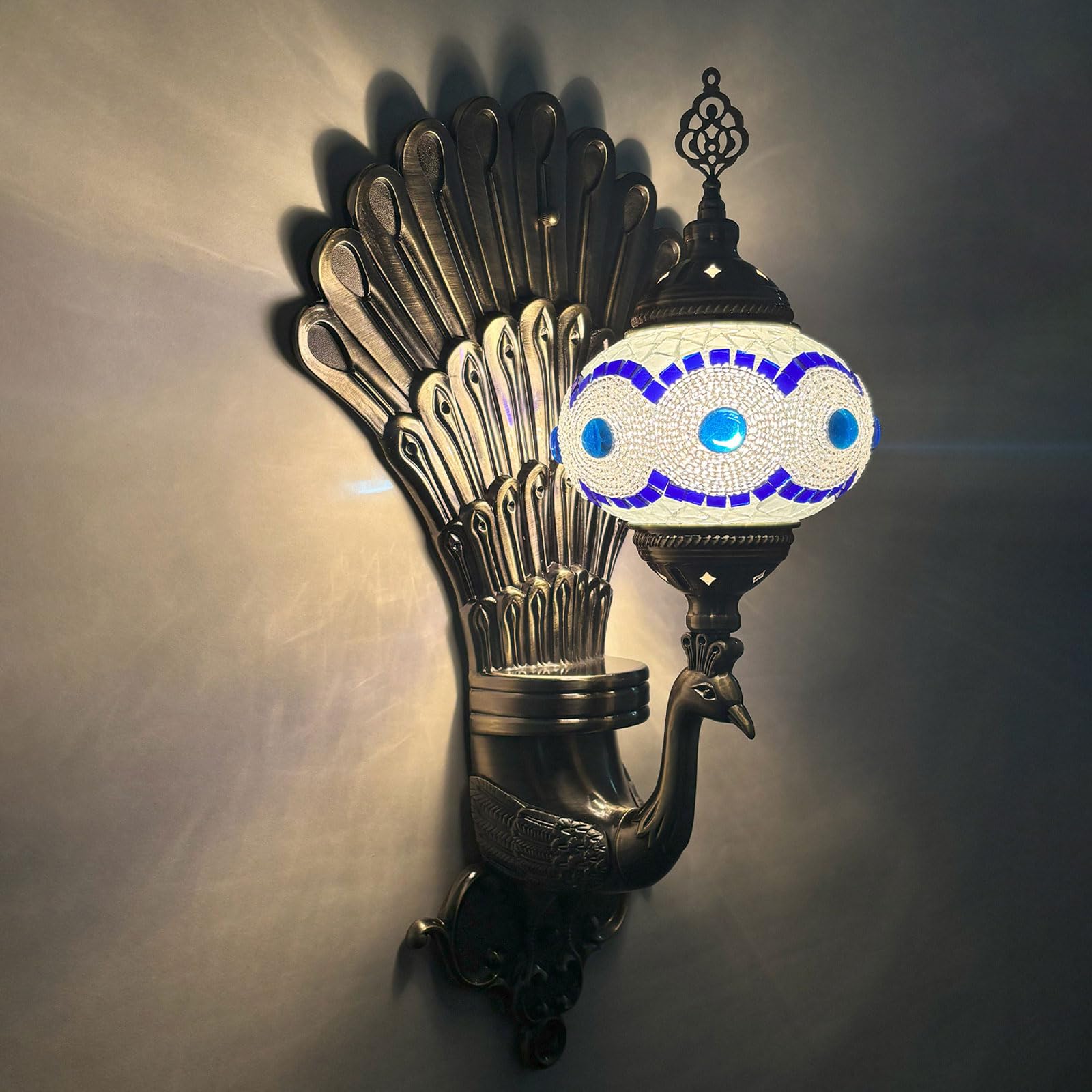 Projektant Lampy Ściennej Boho Atmosfera Tiffany ze Szkła Pawia, Artystyczna Dekoracyjna Lampa Ścienna do Klubu, Hotelu, Salonu, Sypialni