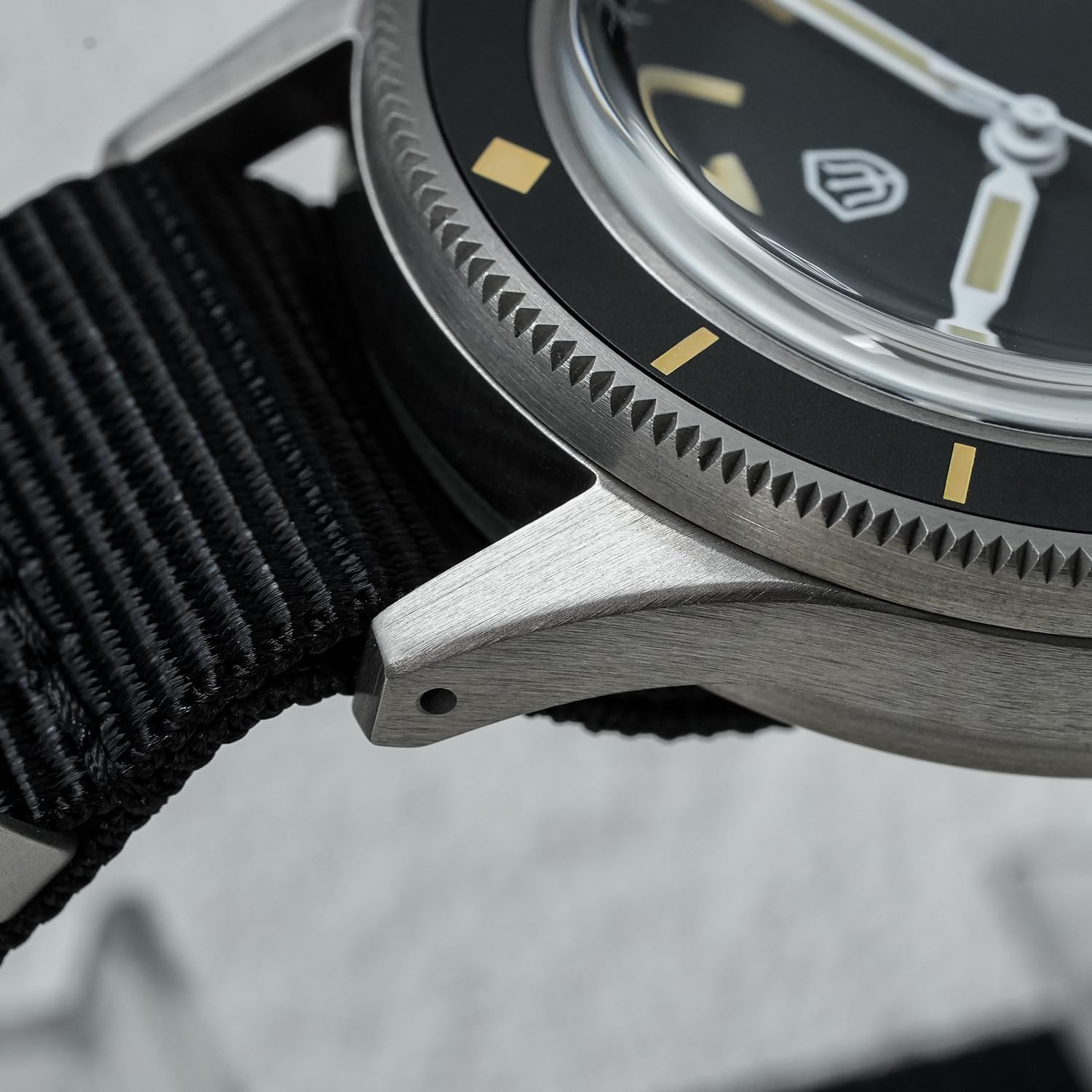 watchdives Montre de plongée automatique vintage WD50 Fathoms NH35 NH38 - Verre incurvé de 40 mm - Étanche à 300 m - Cadran noir avec bracelet en nylon
