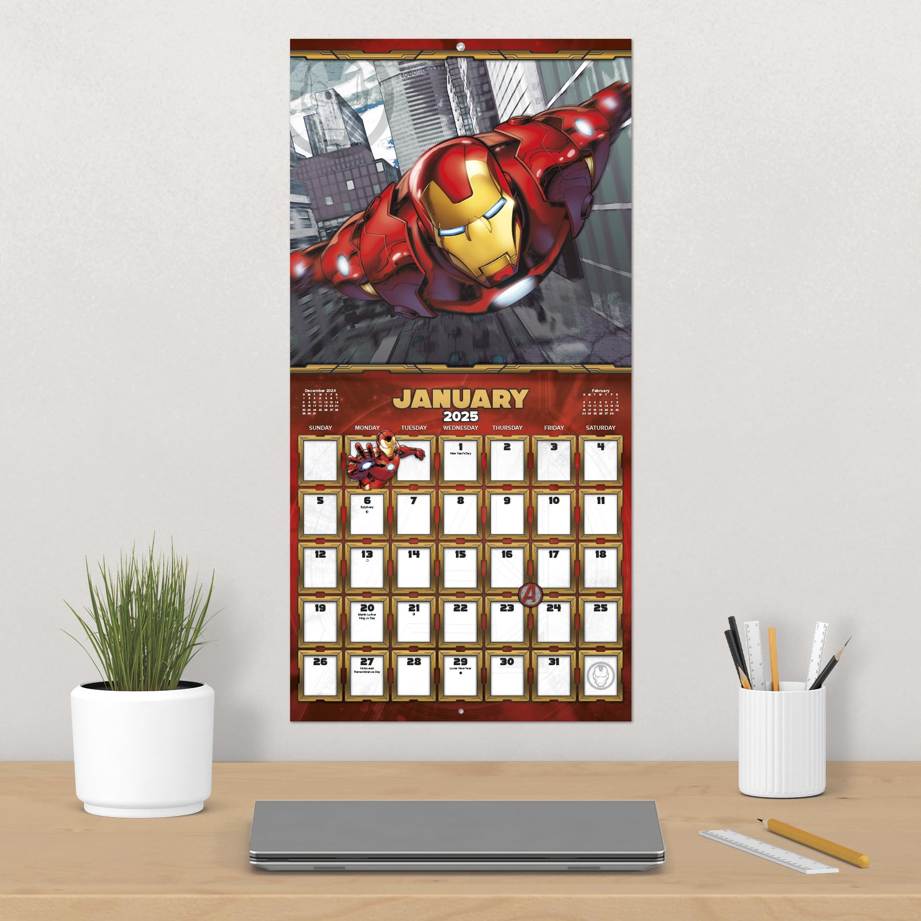 Kalendarz ścienny Marvel Avengers 2025