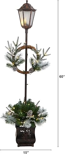 Miniatura 2 de Nearly Natural Poste de lámpara decorado preiluminado de 5 pies con vegetación artificial de Navidad, contenedor decorativo y 50 luces LED para