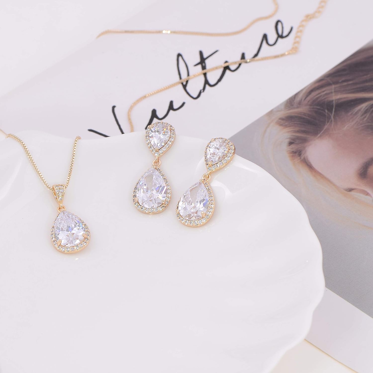 AMYJANE Elegant Jewelry Set for Women - Silver Teardrop Clear Cubic Zirconia Crystal Rhinestone Drop Earrings and Necklace Bridal Jewelry Sets Best Gift for Bridesmaids