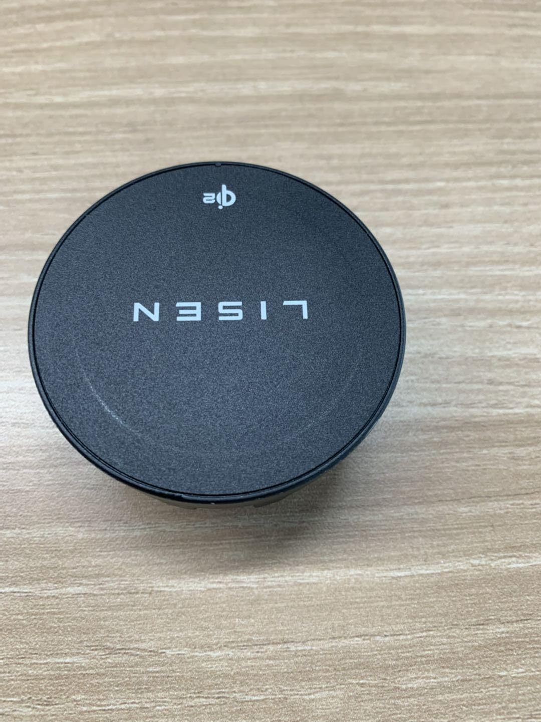 LISEN Qi2 Magsafe uchwyt samochodowy z funkcją ładowania, 15 W, do telefonu iPhone 16, 15, 14, 13, 12 Pro Max, mini MagSafe