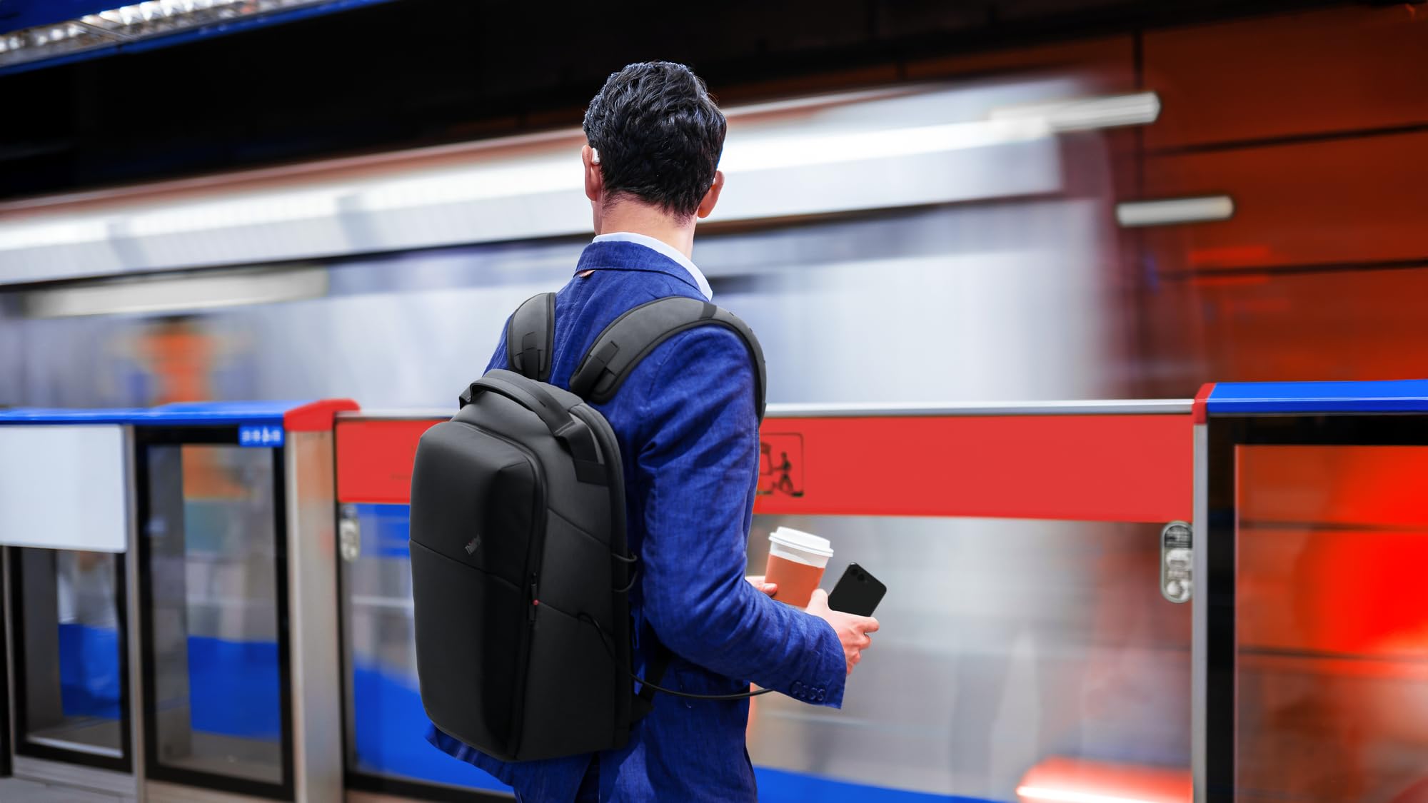 Lenovo ThinkPad 16" Click-Go Backpack Aura Edition, zaino per notebook fino a 16" con chiusura magnetica Fidlock, 18L, vano tablet e 12 tasche
