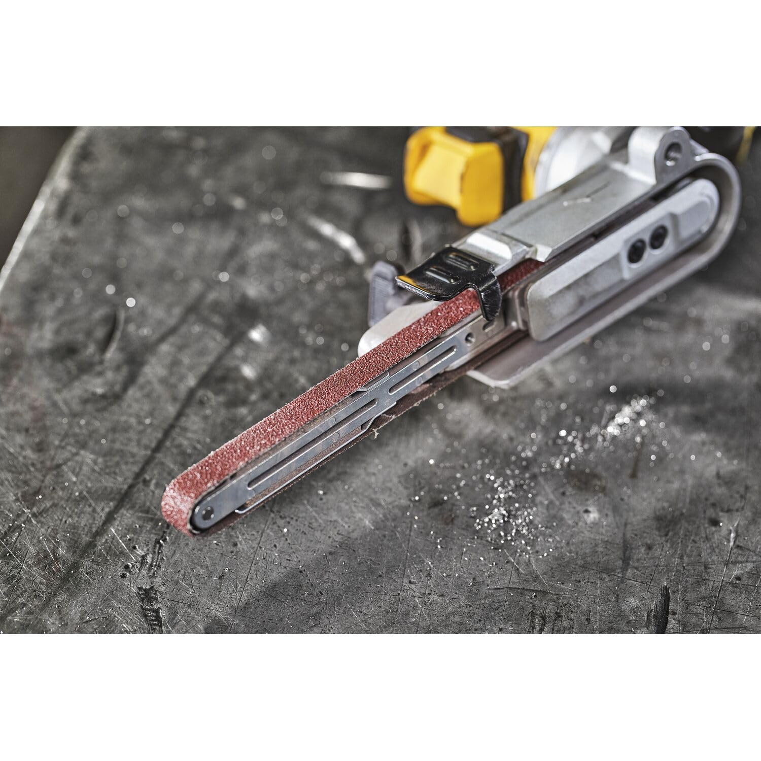 DEWALT Lijadora de banda sin escobillas XR 18V 13 mm sin cargador/batería maletín TSTAK dla profesjonalistów i majsterkowiczów, niezawodne mocowanie, standard techniczny