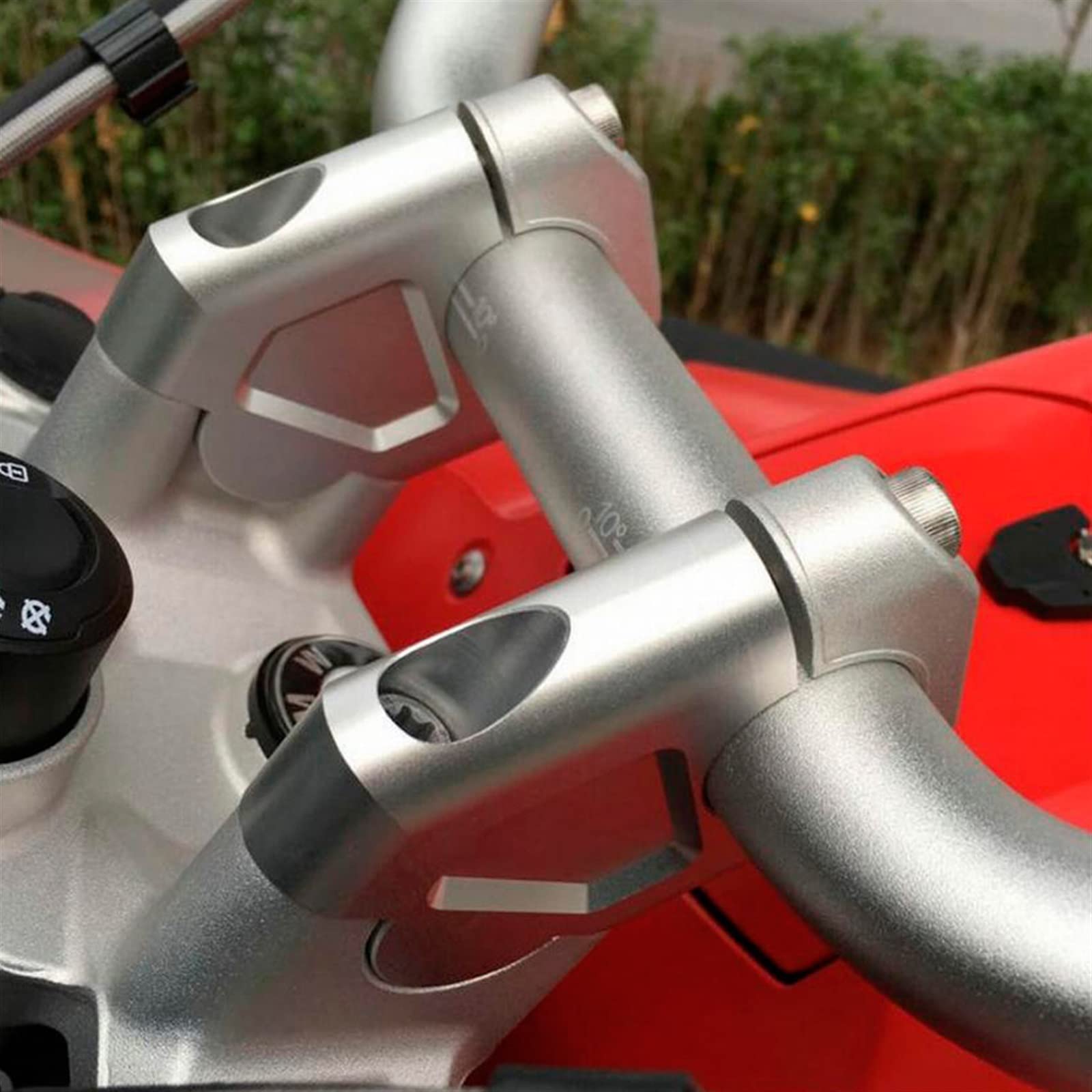rehausseur de guidon Pour B&MW R1200GS LC Adventure R1250GS ADV S1000XR R 1250 GS moto 32MM barre de poignée Riser pince étendre guidon adaptateur support (Color : With LOGO)